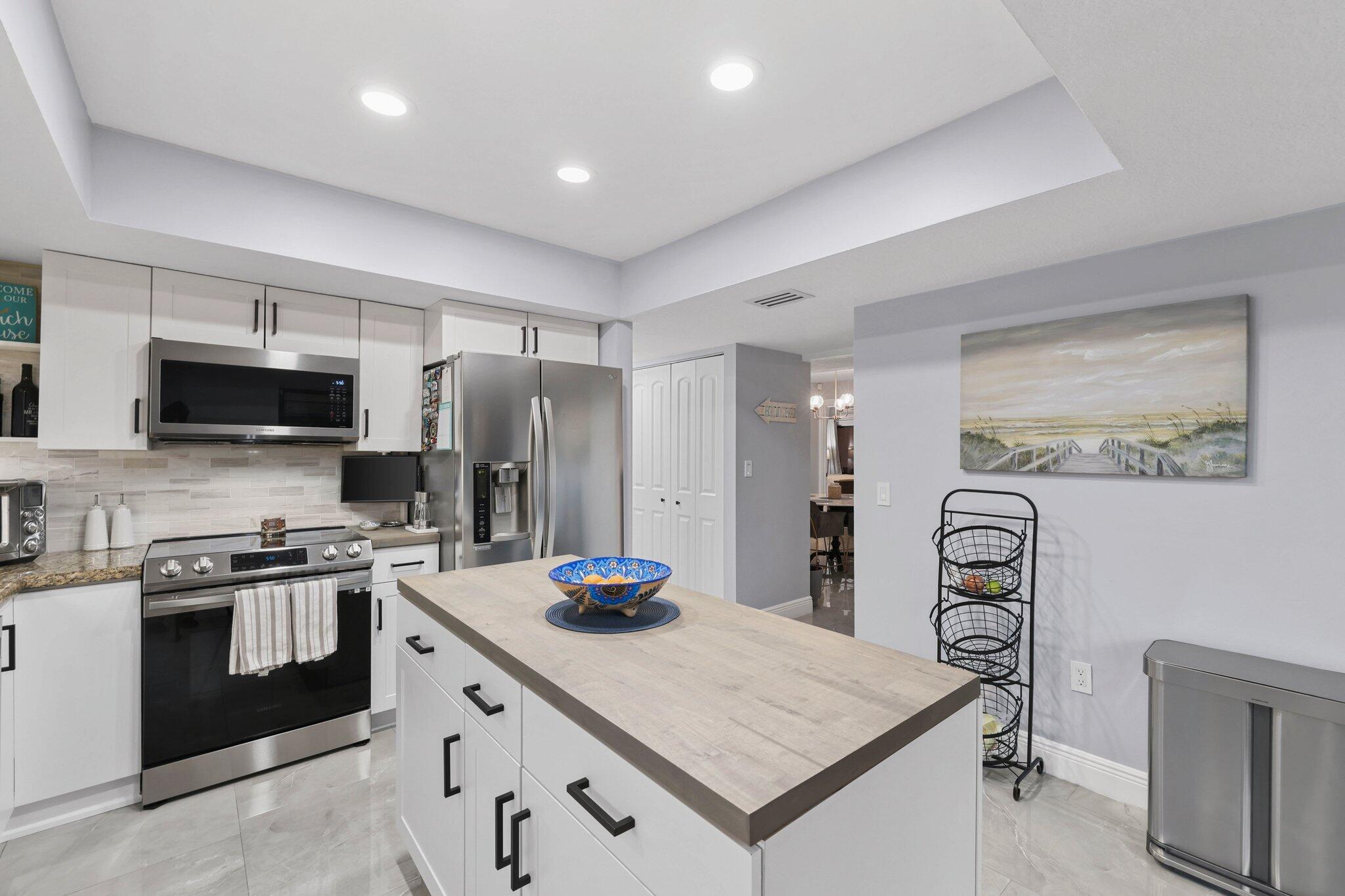 400 SW 28th Avenue