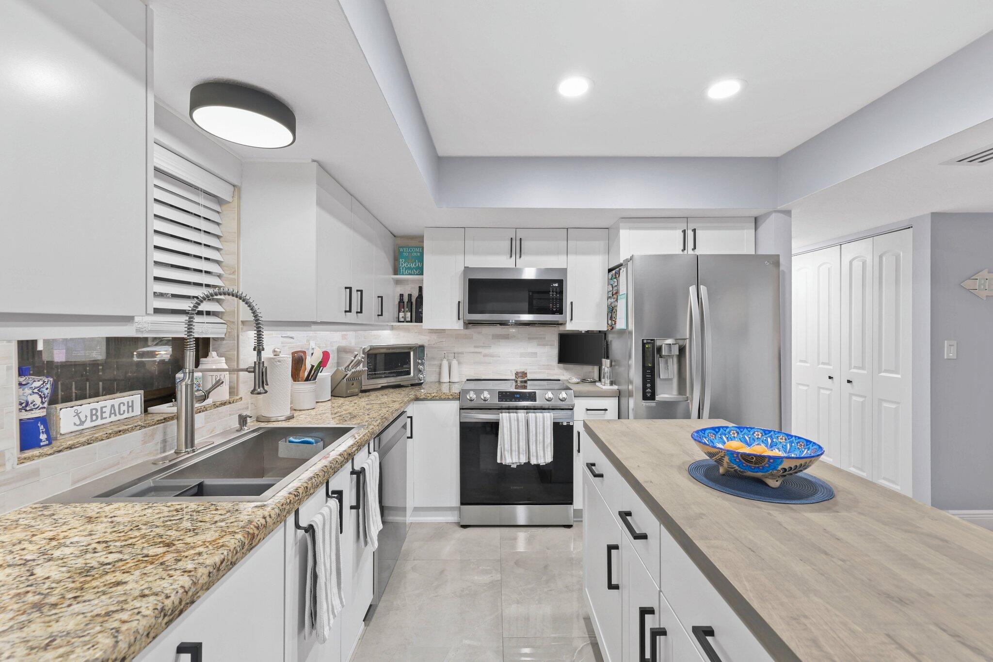400 SW 28th Avenue