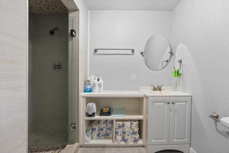 3593 Elizabeth Street