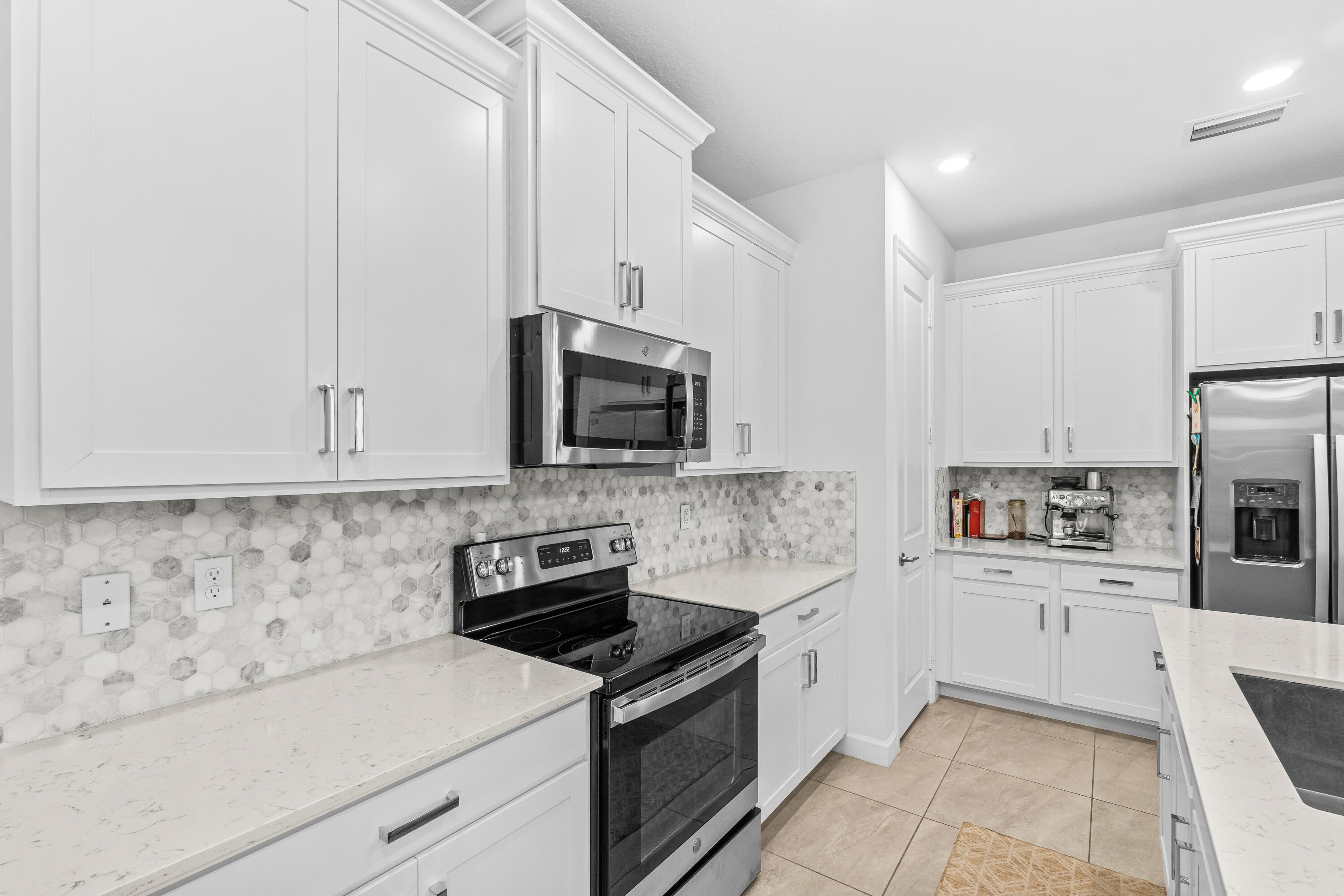 2659 Country Lake Trail