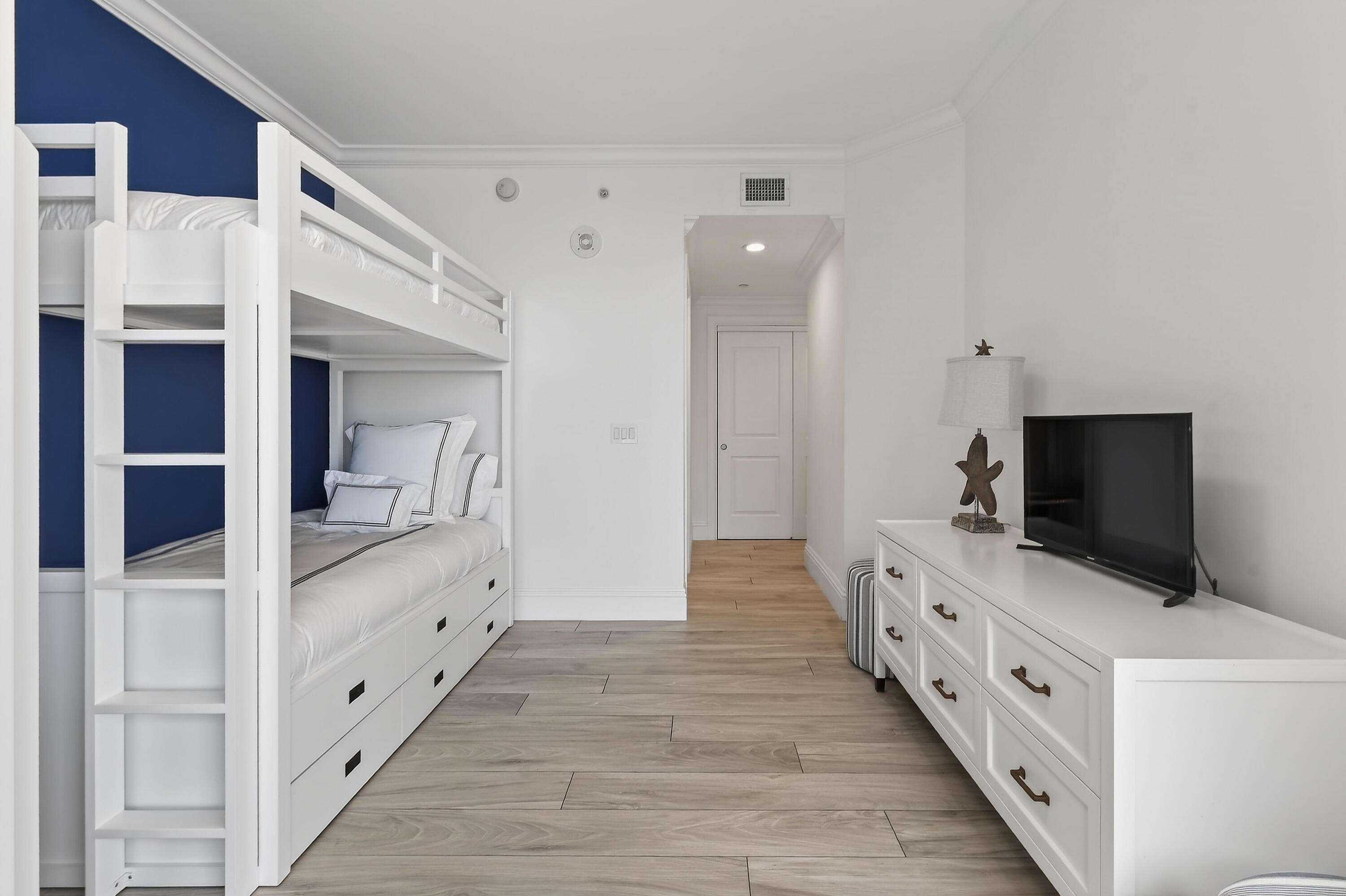 5050 N Ocean Drive 902