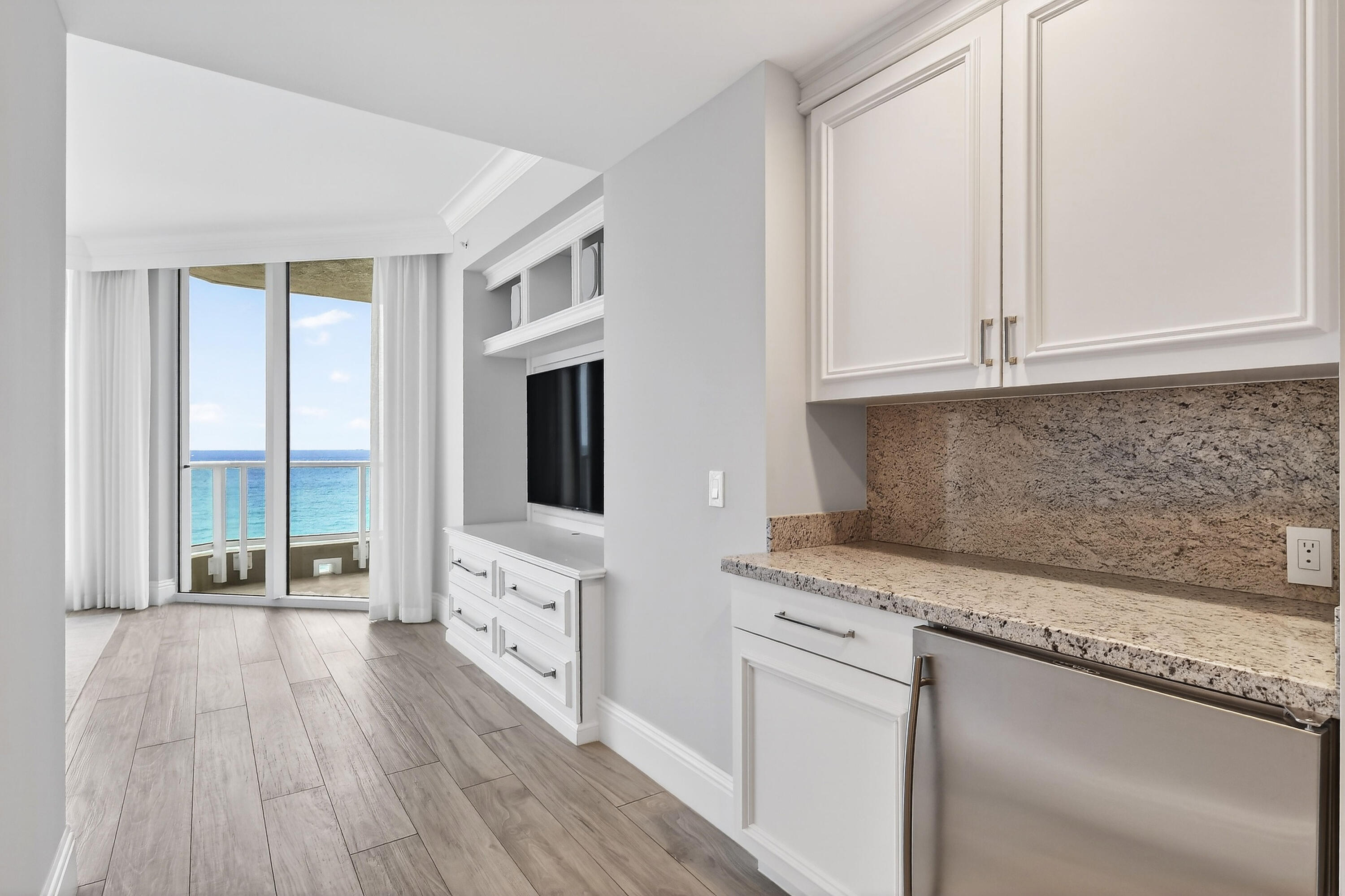 5050 N Ocean Drive 902