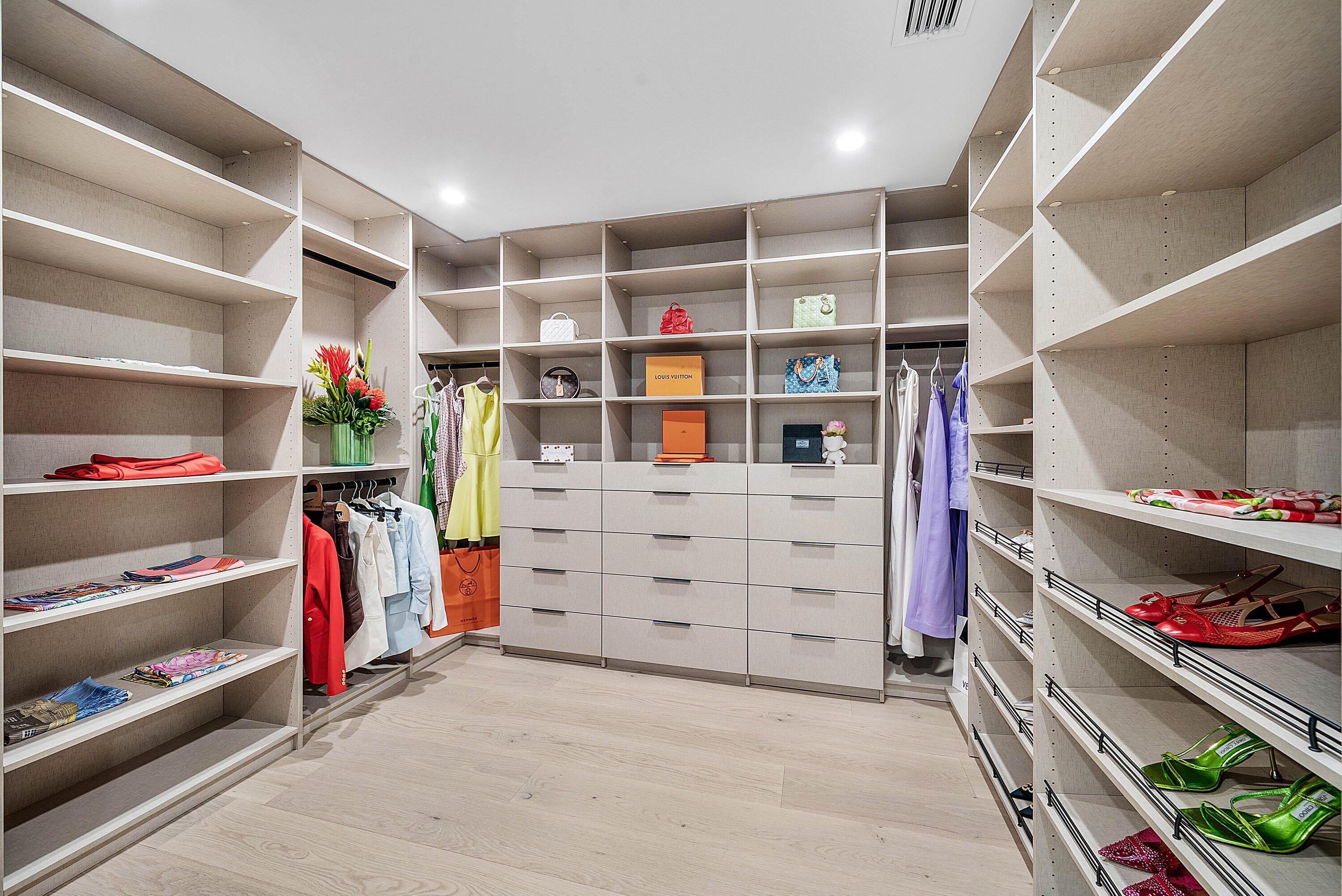 230 Pershing Way