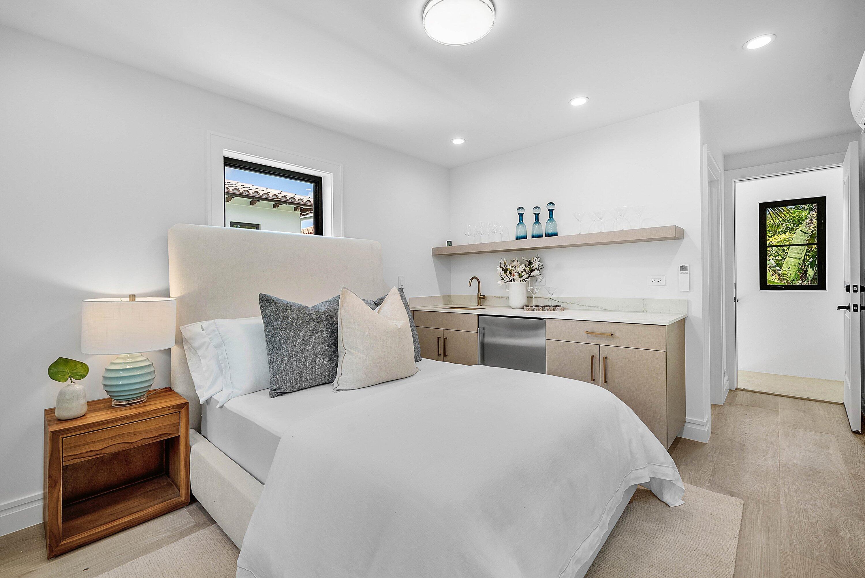 230 Pershing Way