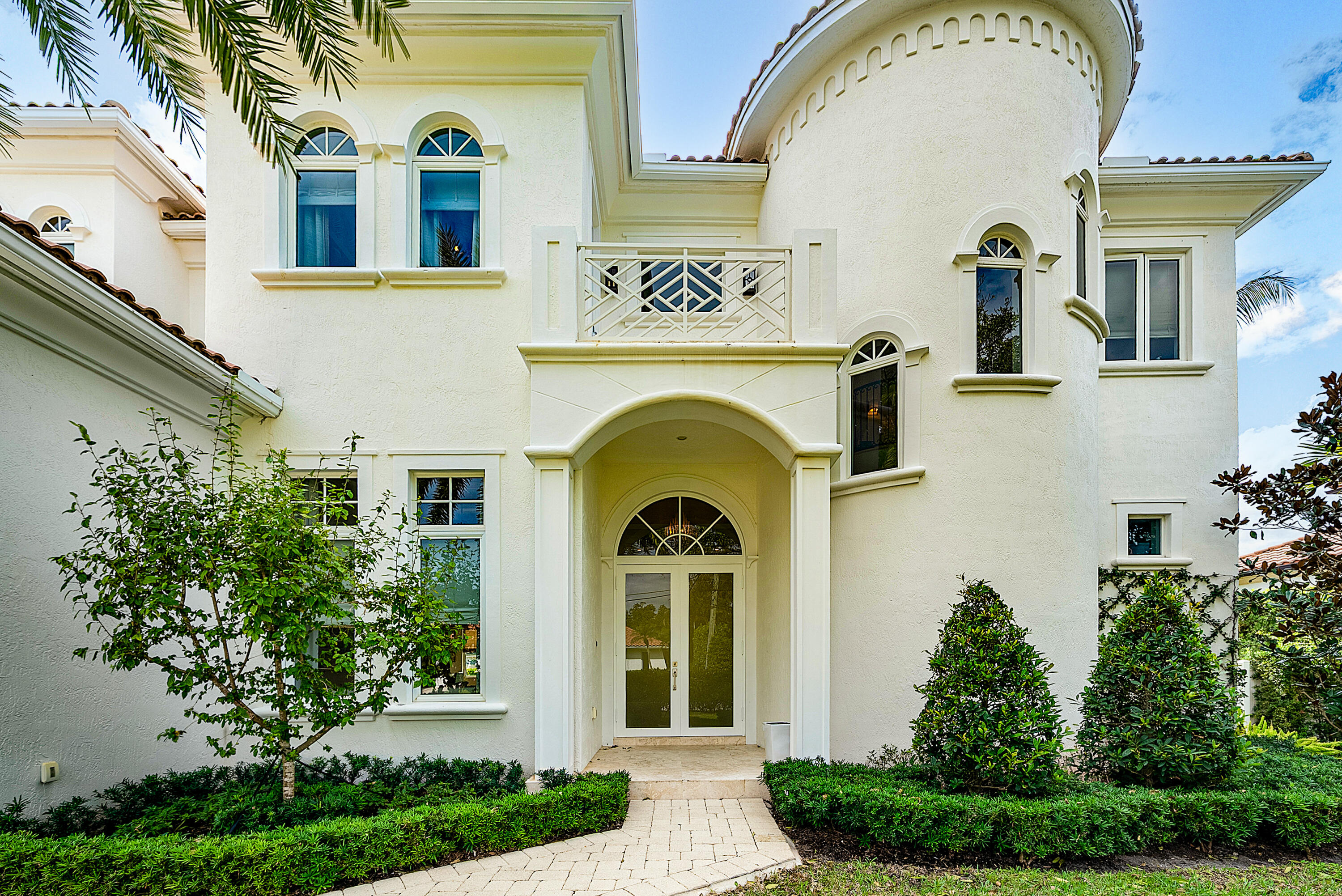 19 Harbour Drive N