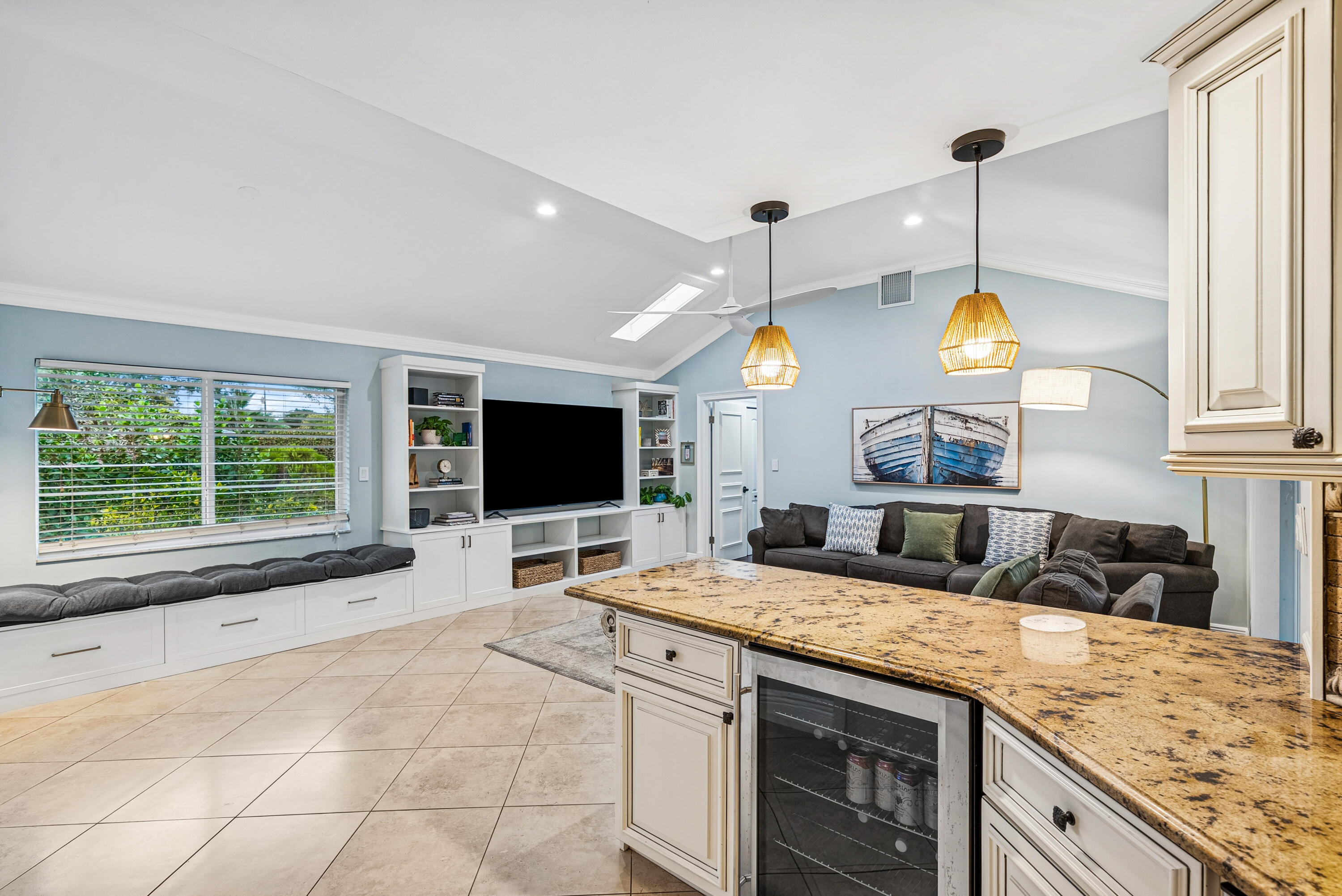 3703 Lowson Boulevard