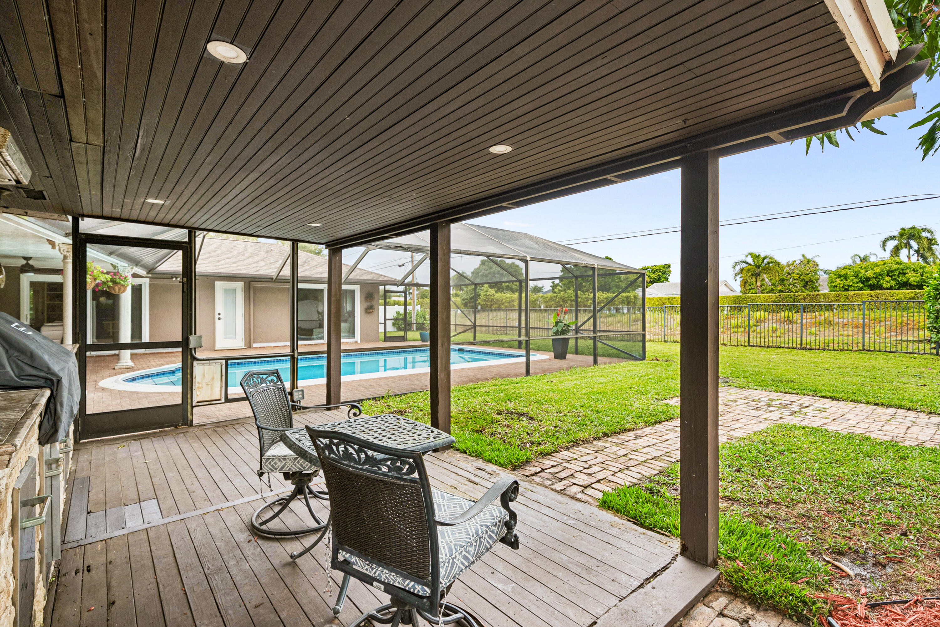 3703 Lowson Boulevard