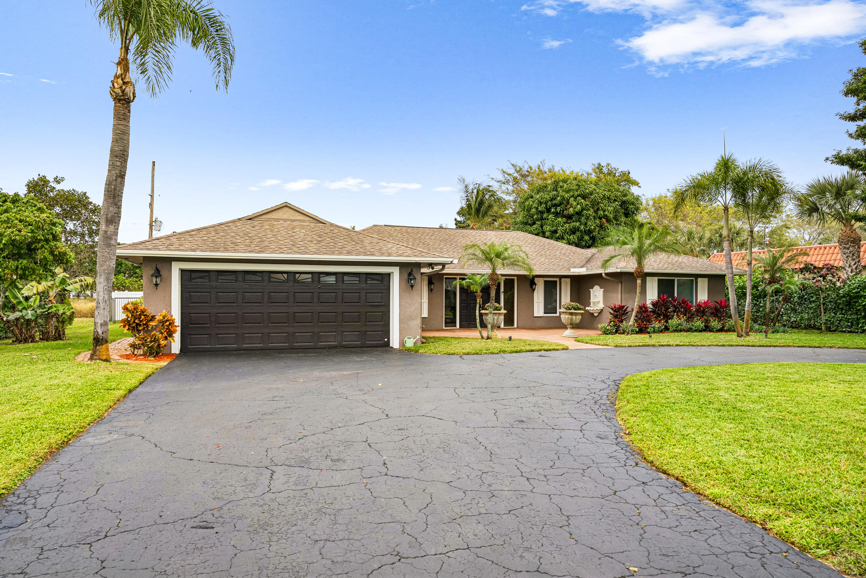 3703 Lowson Boulevard