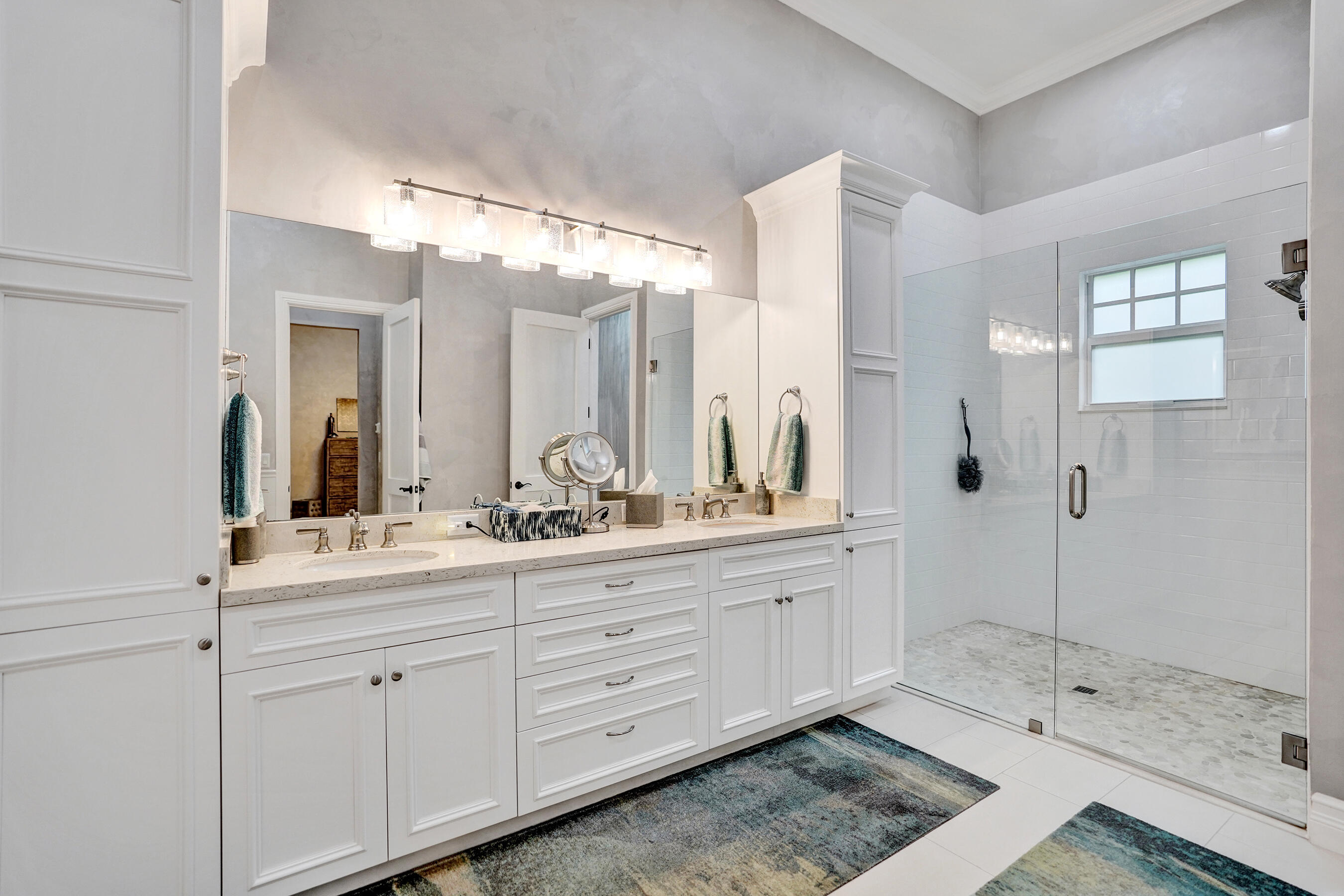 2590 Estates Drive 10