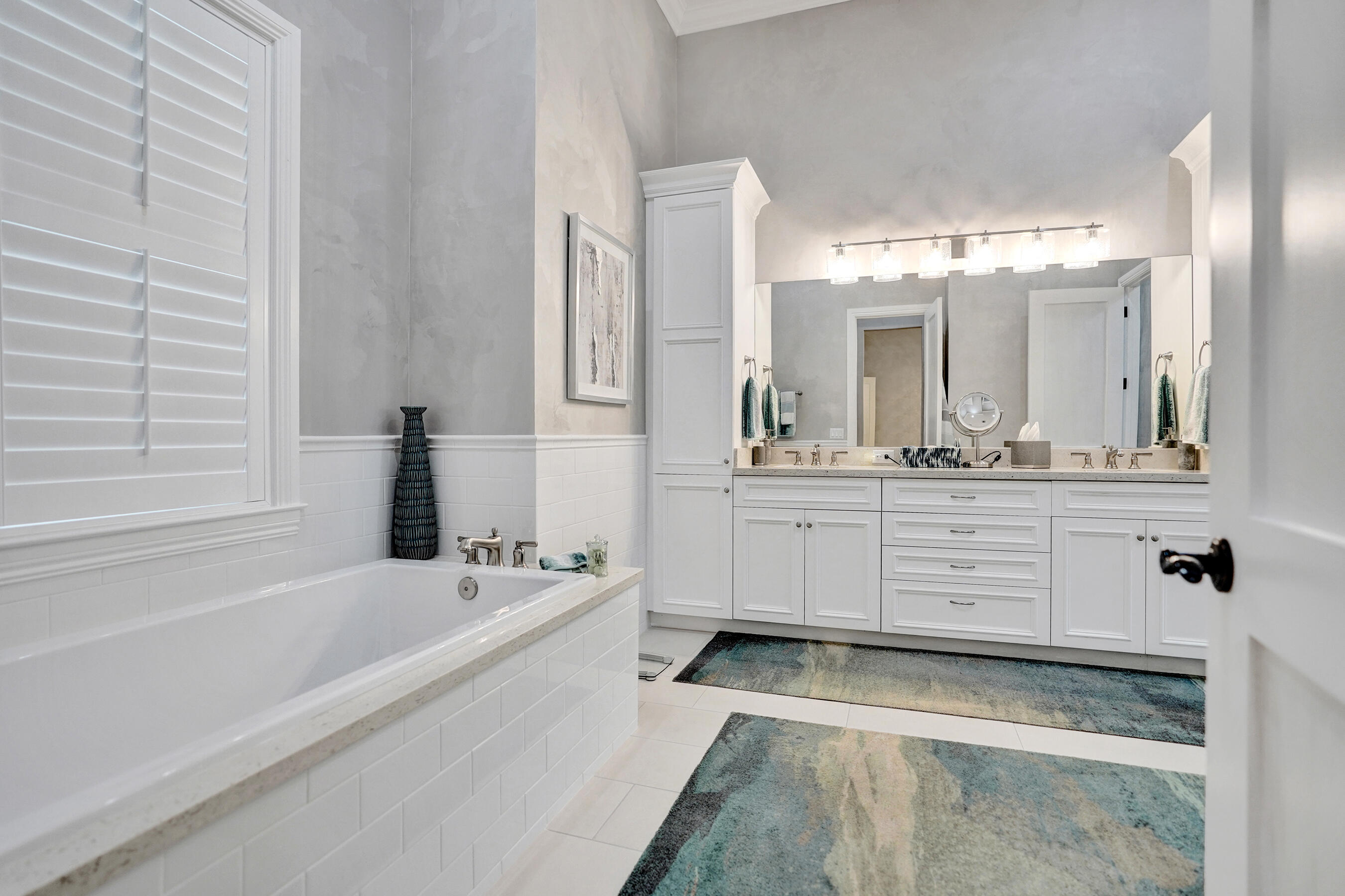 2590 Estates Drive 10