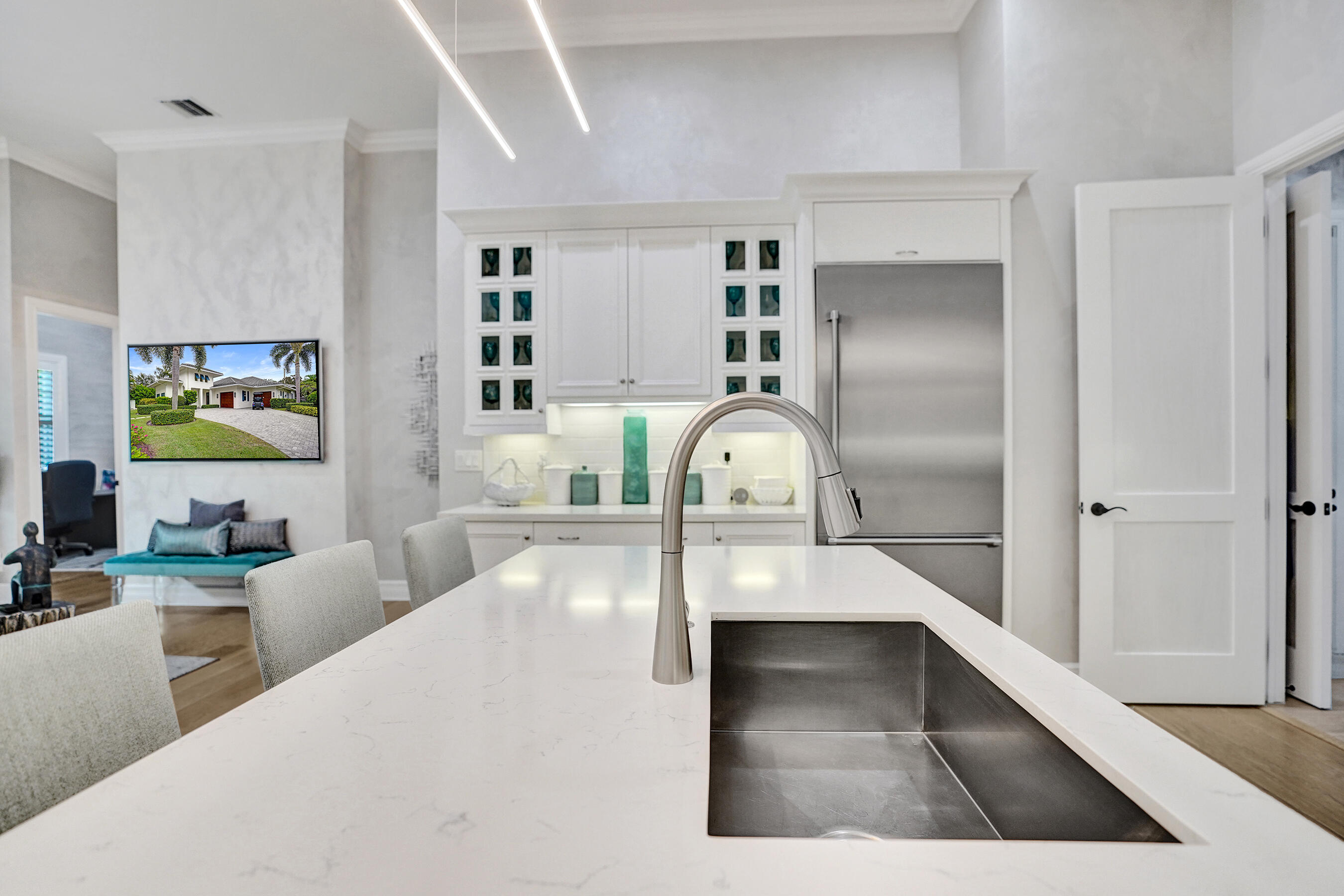 2590 Estates Drive 10