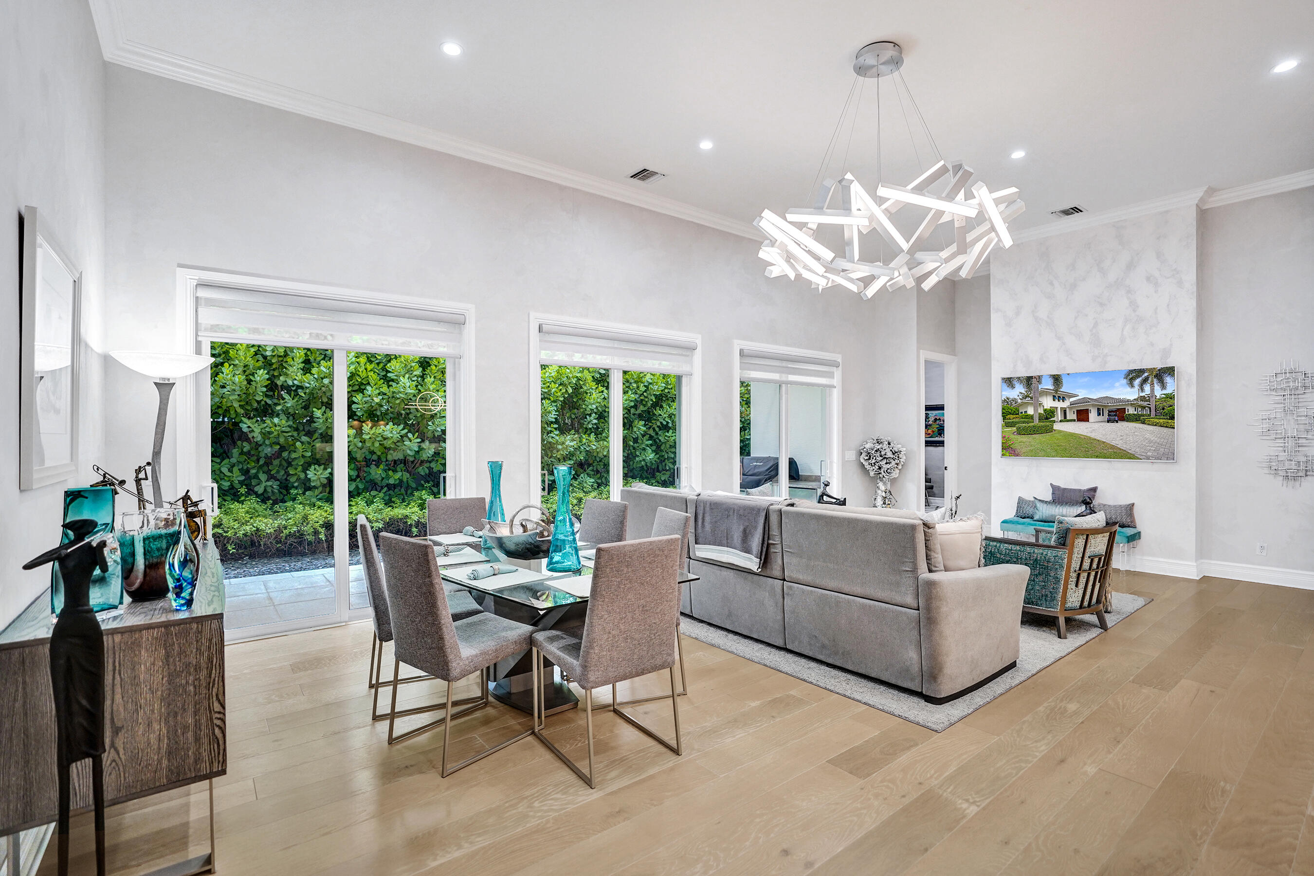 2590 Estates Drive 10