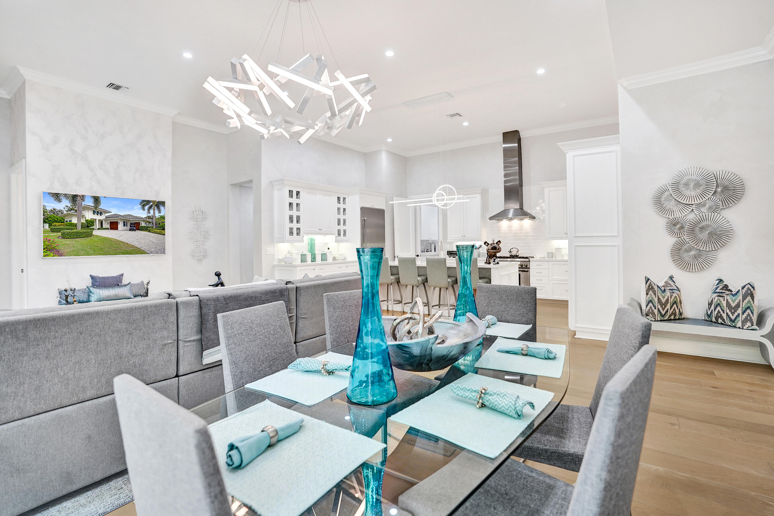 2590 Estates Drive 10