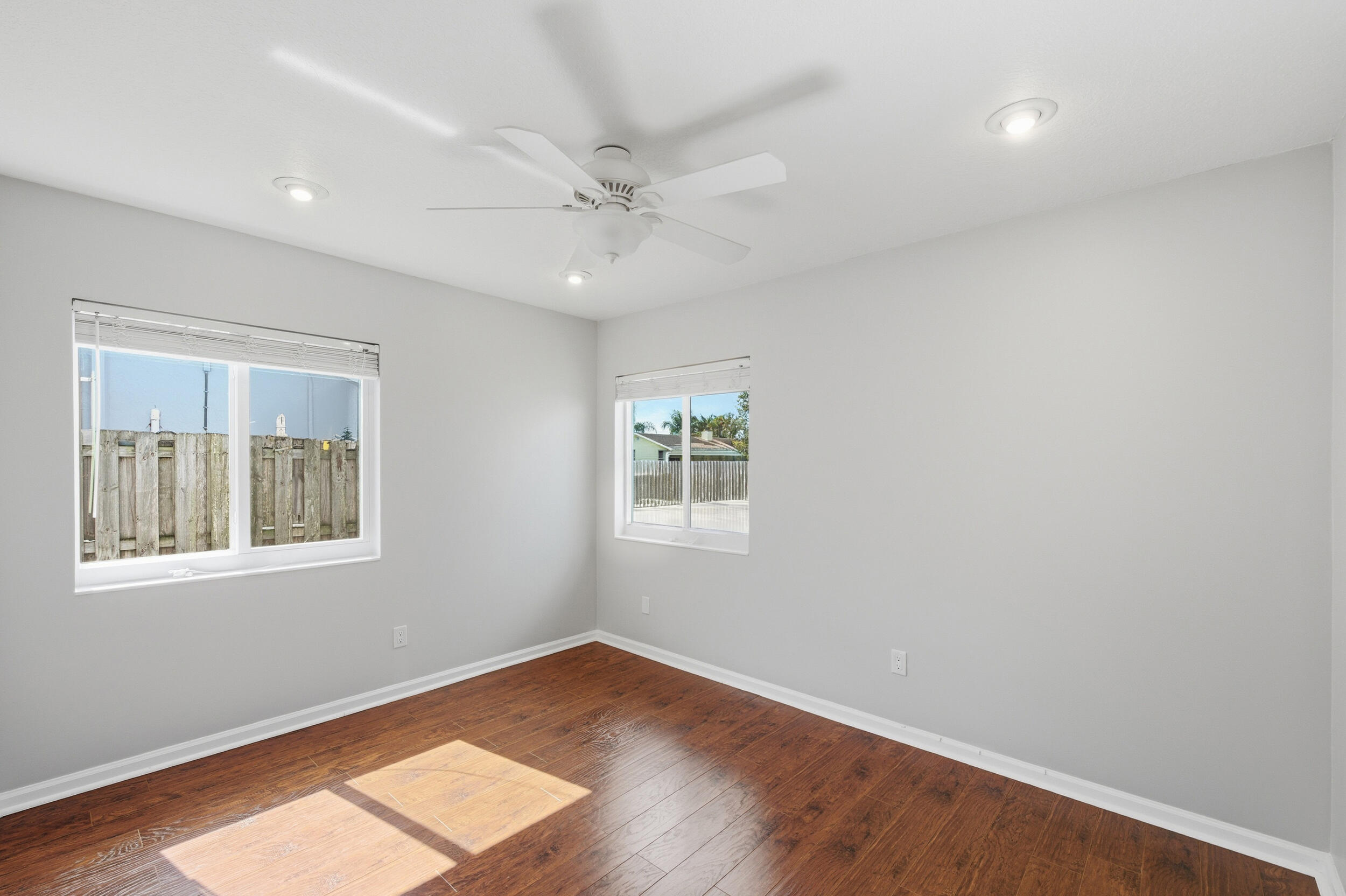 22672 SW 54th Avenue