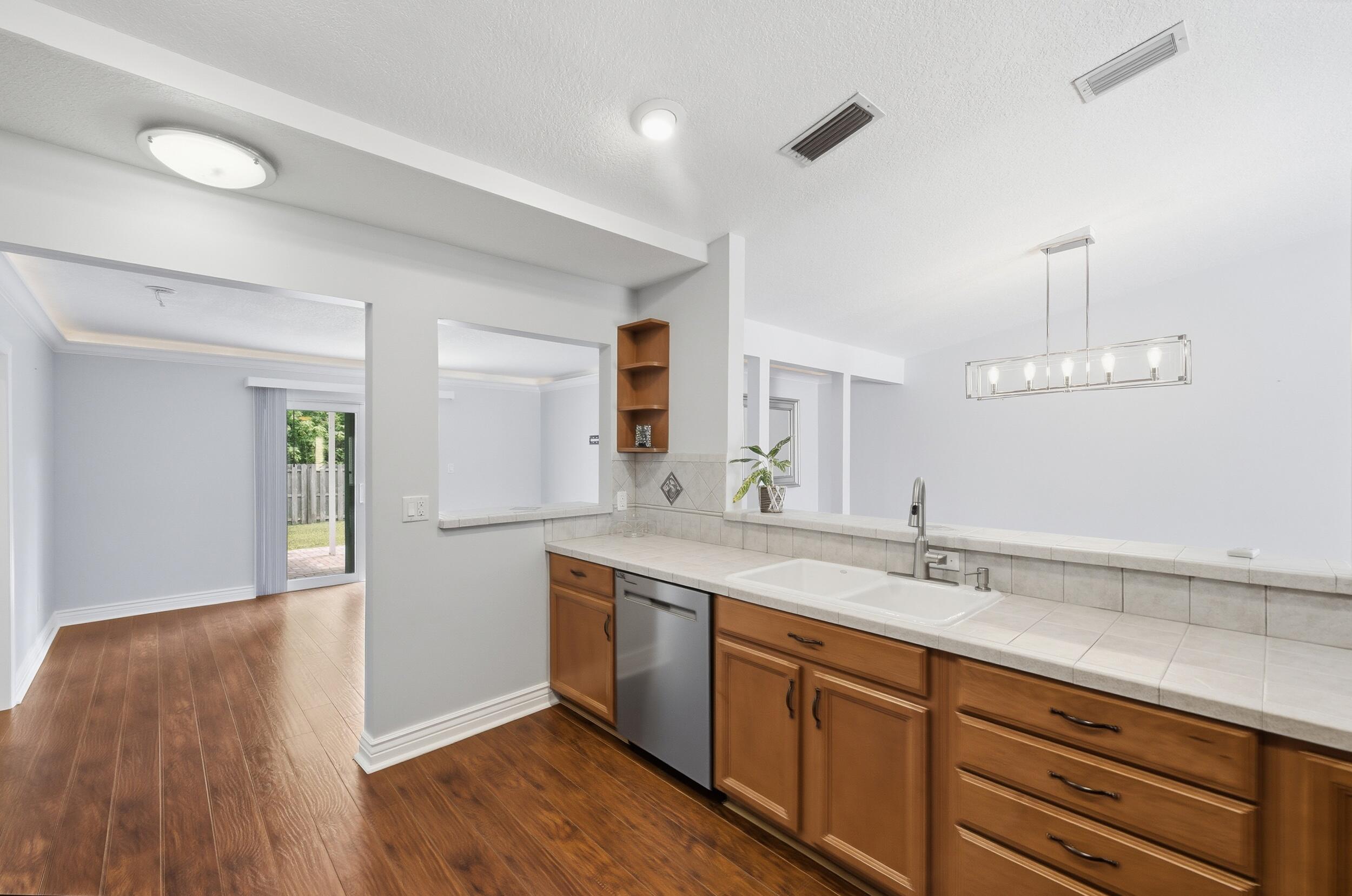 22672 SW 54th Avenue