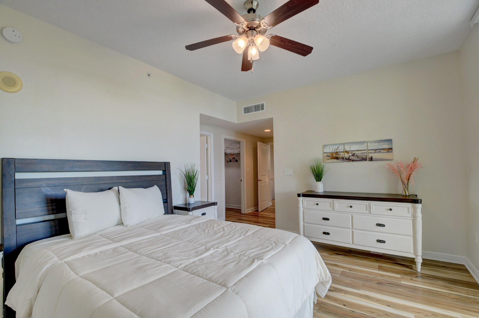 350 N Federal Highway 103