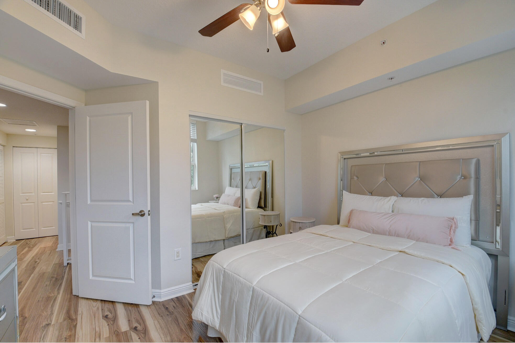 350 N Federal Highway 103