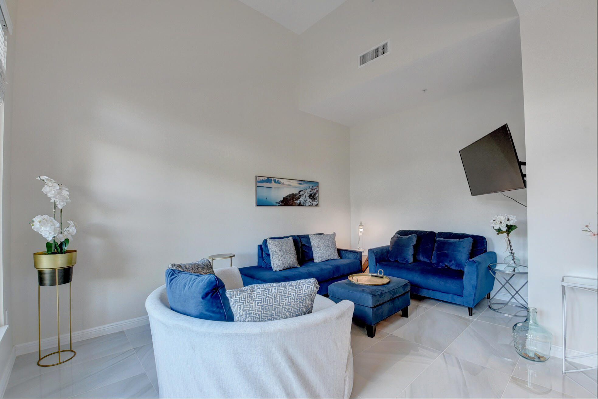 350 N Federal Highway 103