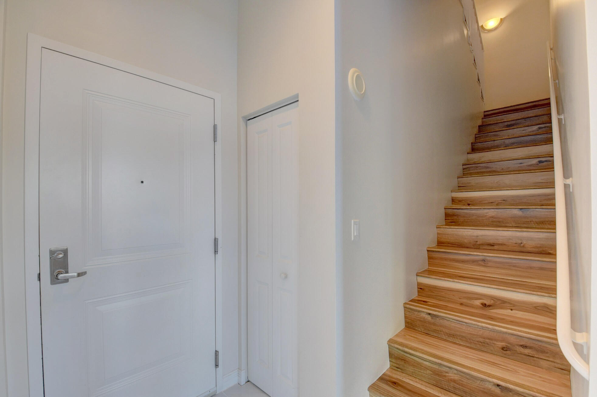 350 N Federal Highway 103