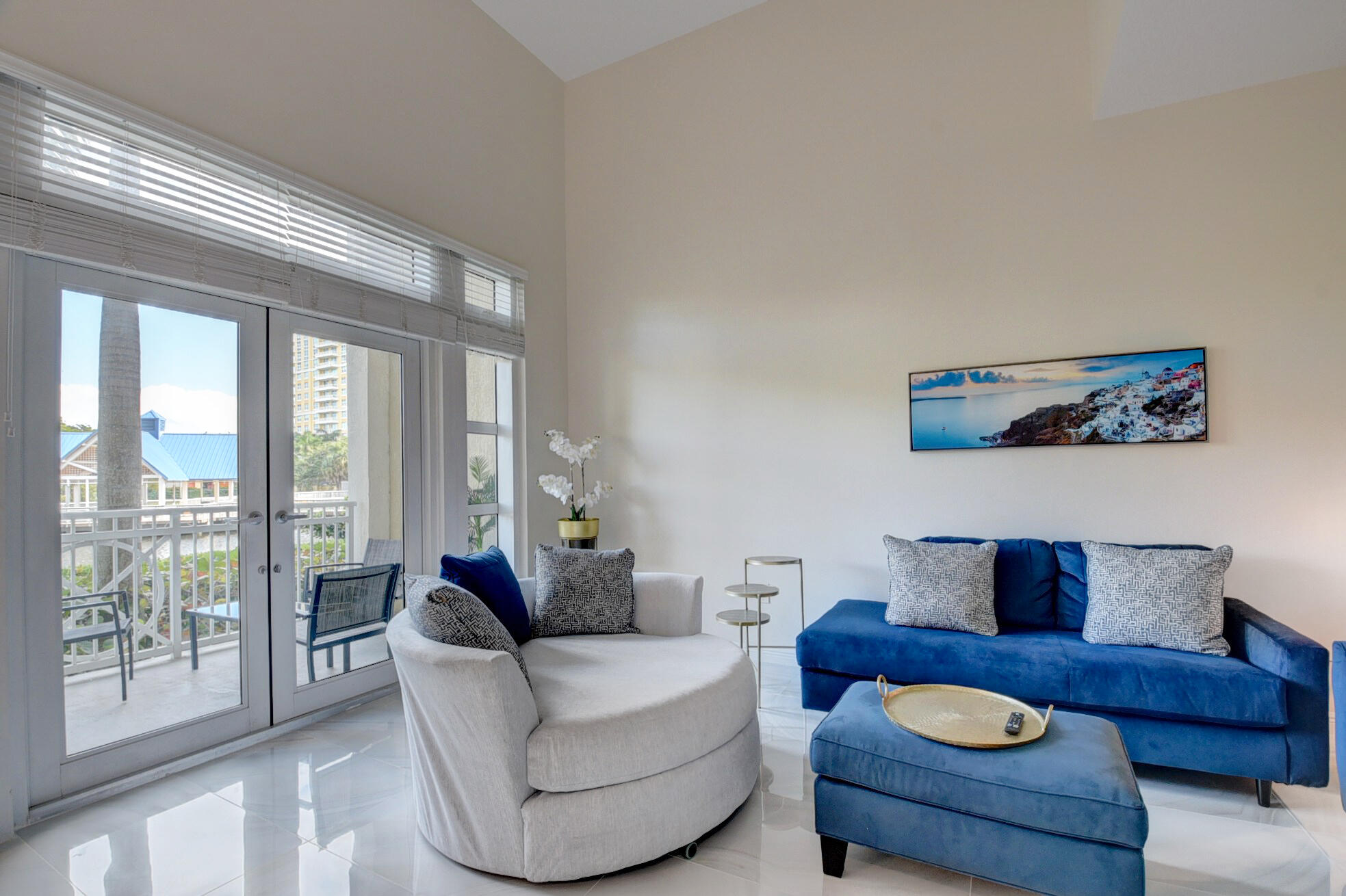 350 N Federal Highway 103