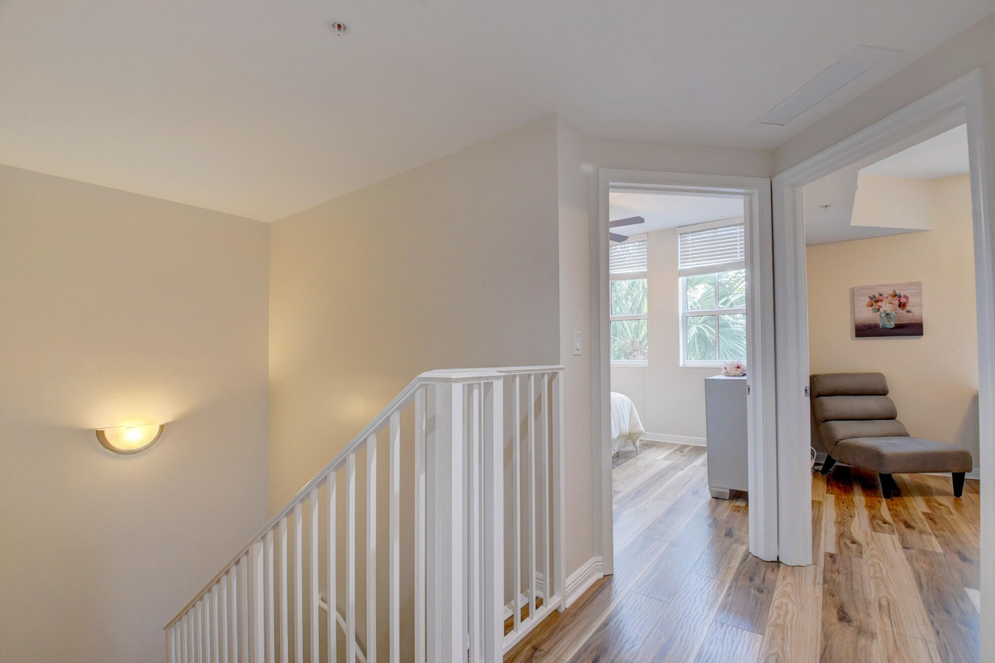 350 N Federal Highway 103