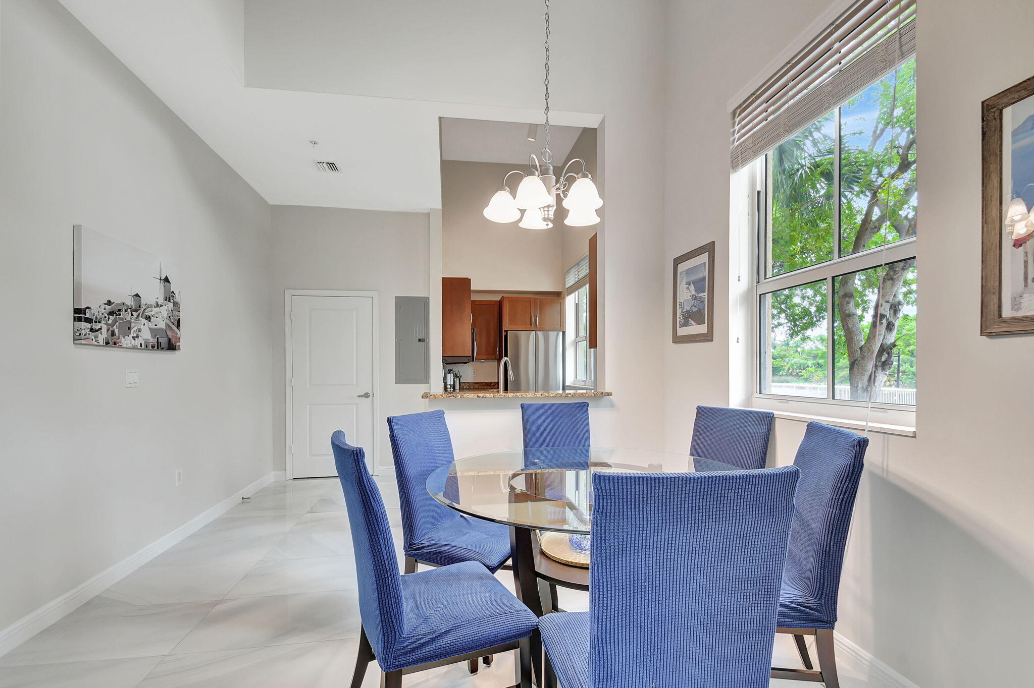 350 N Federal Highway 103