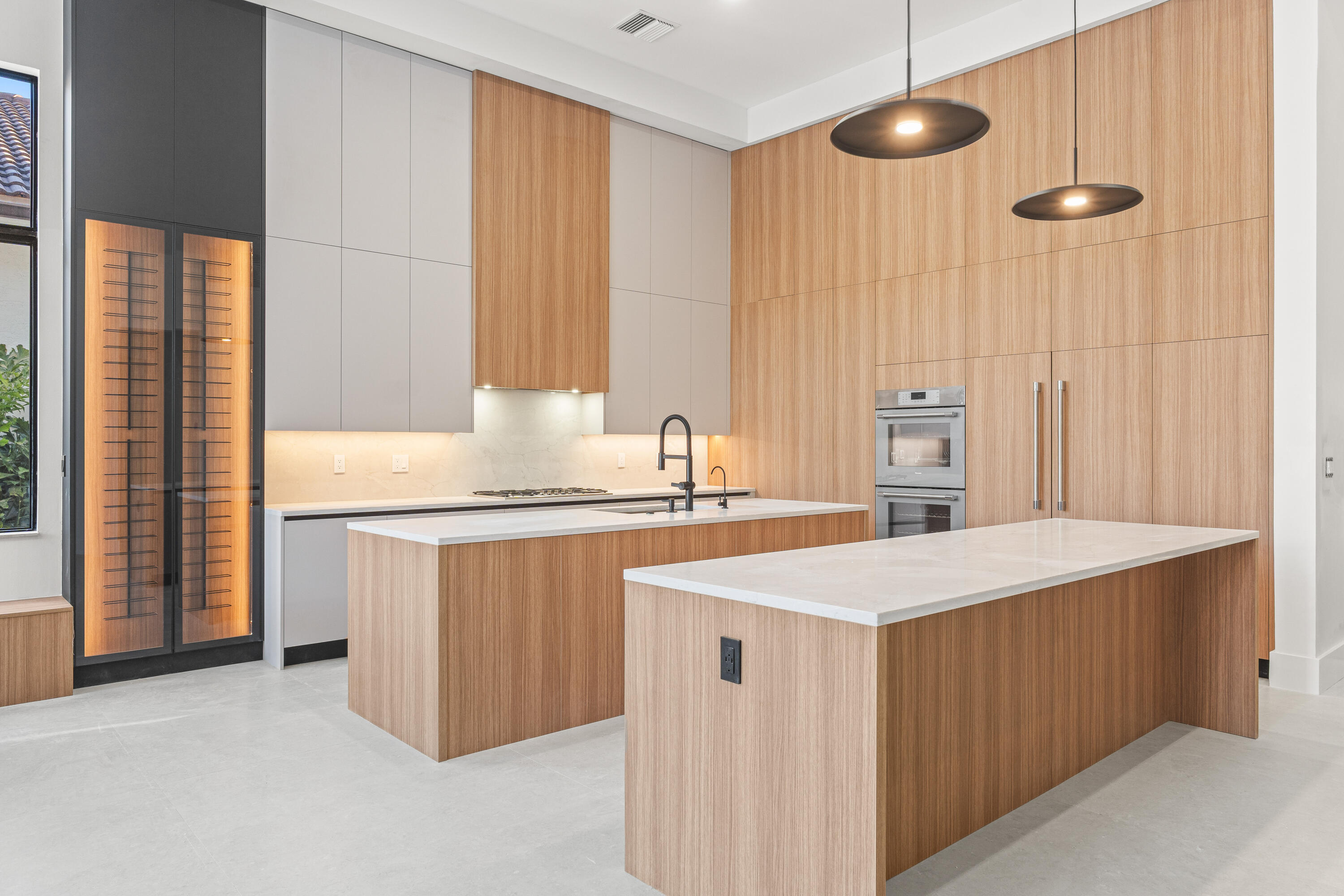 17760 Villa Club Way