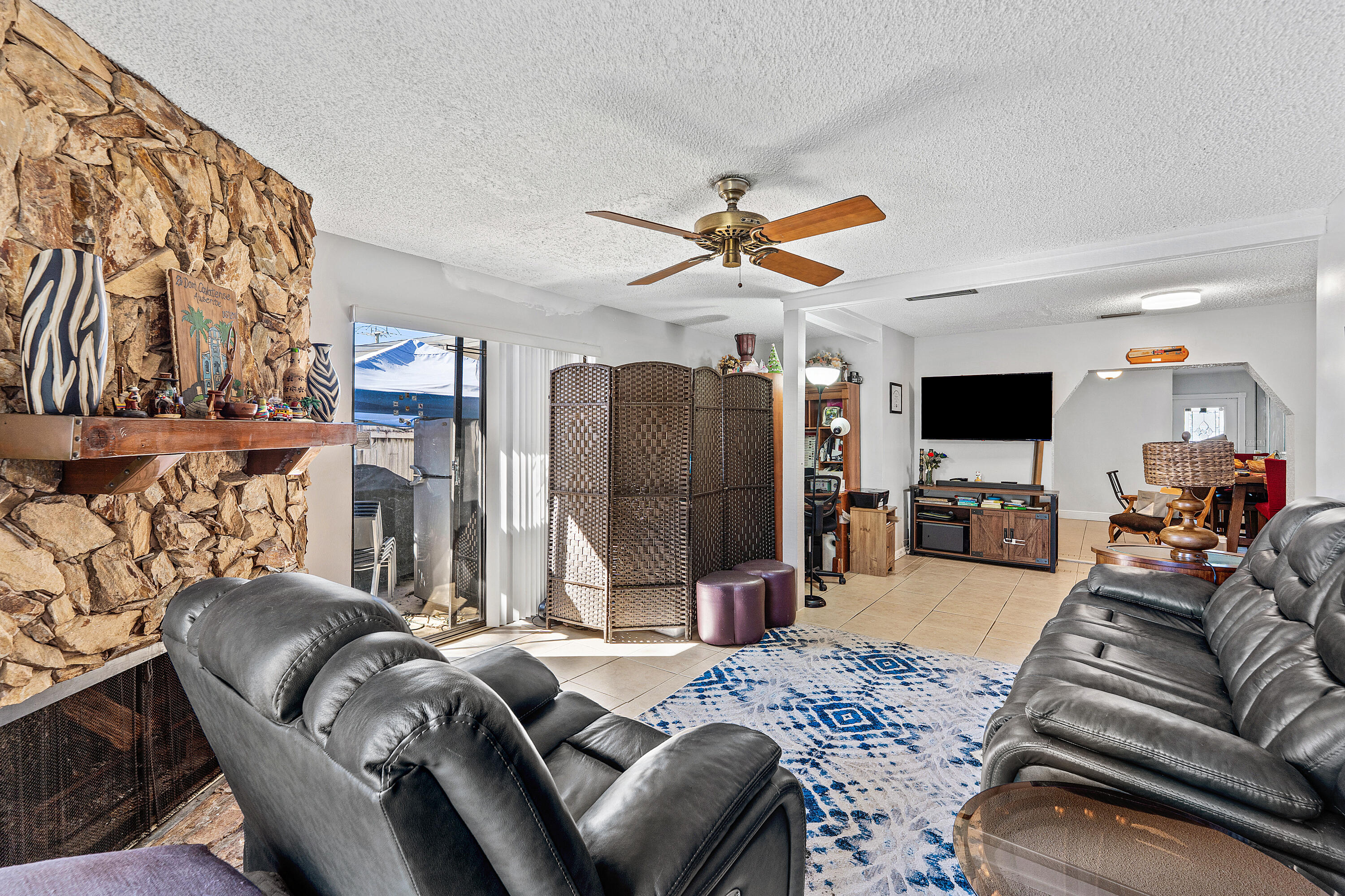 3680 NE 15th Terrace