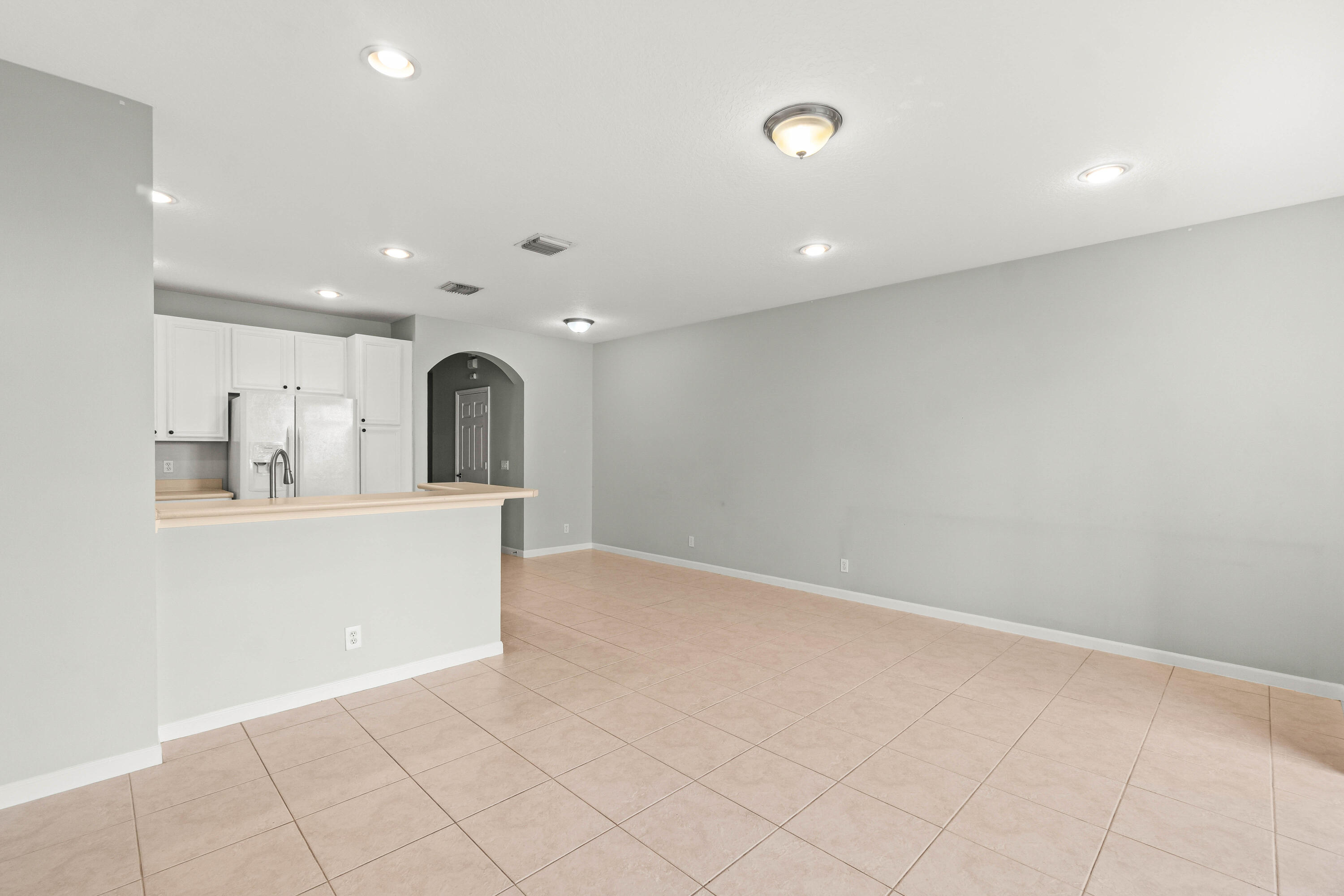 9819 Lago Drive
