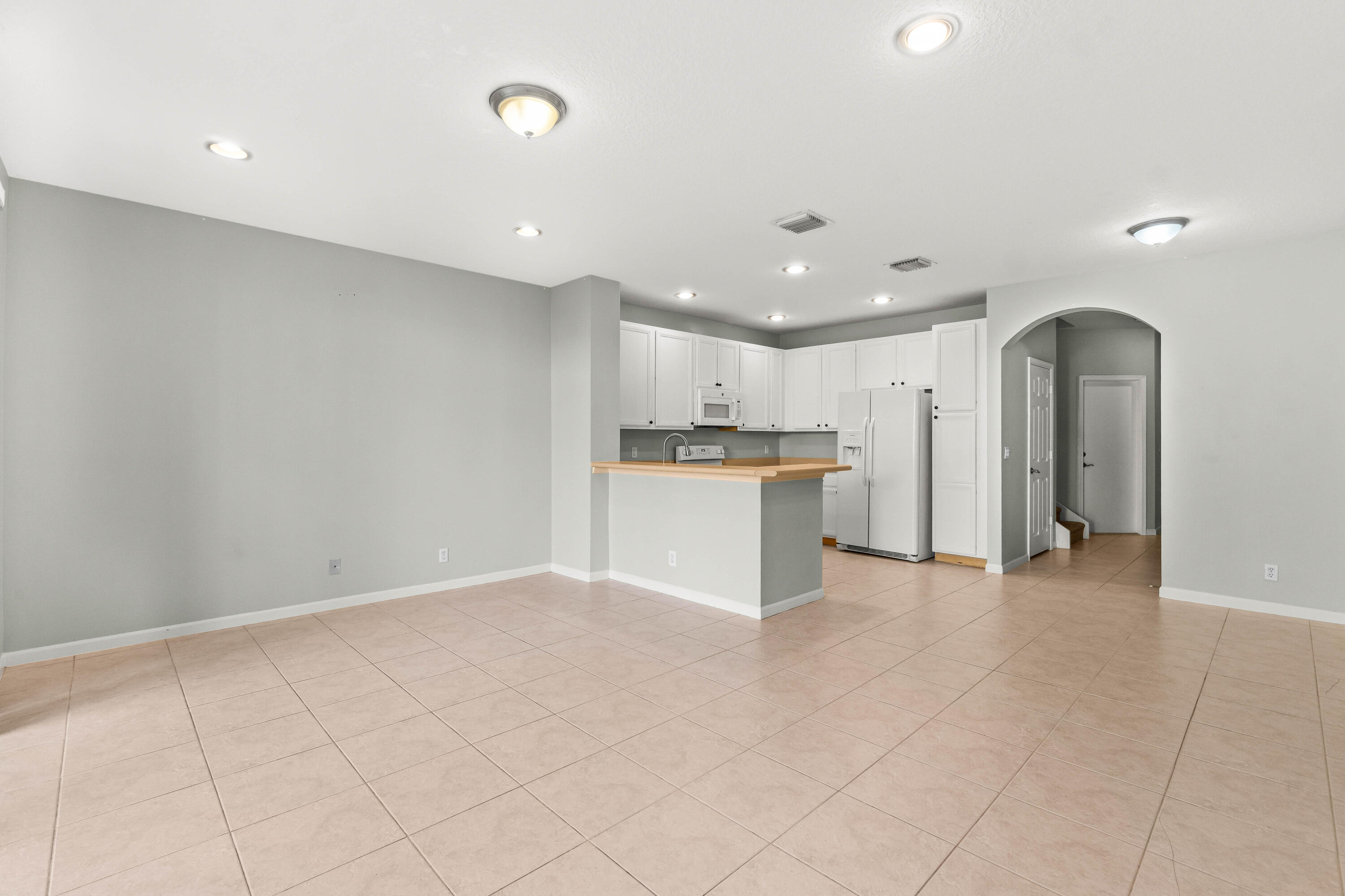 9819 Lago Drive