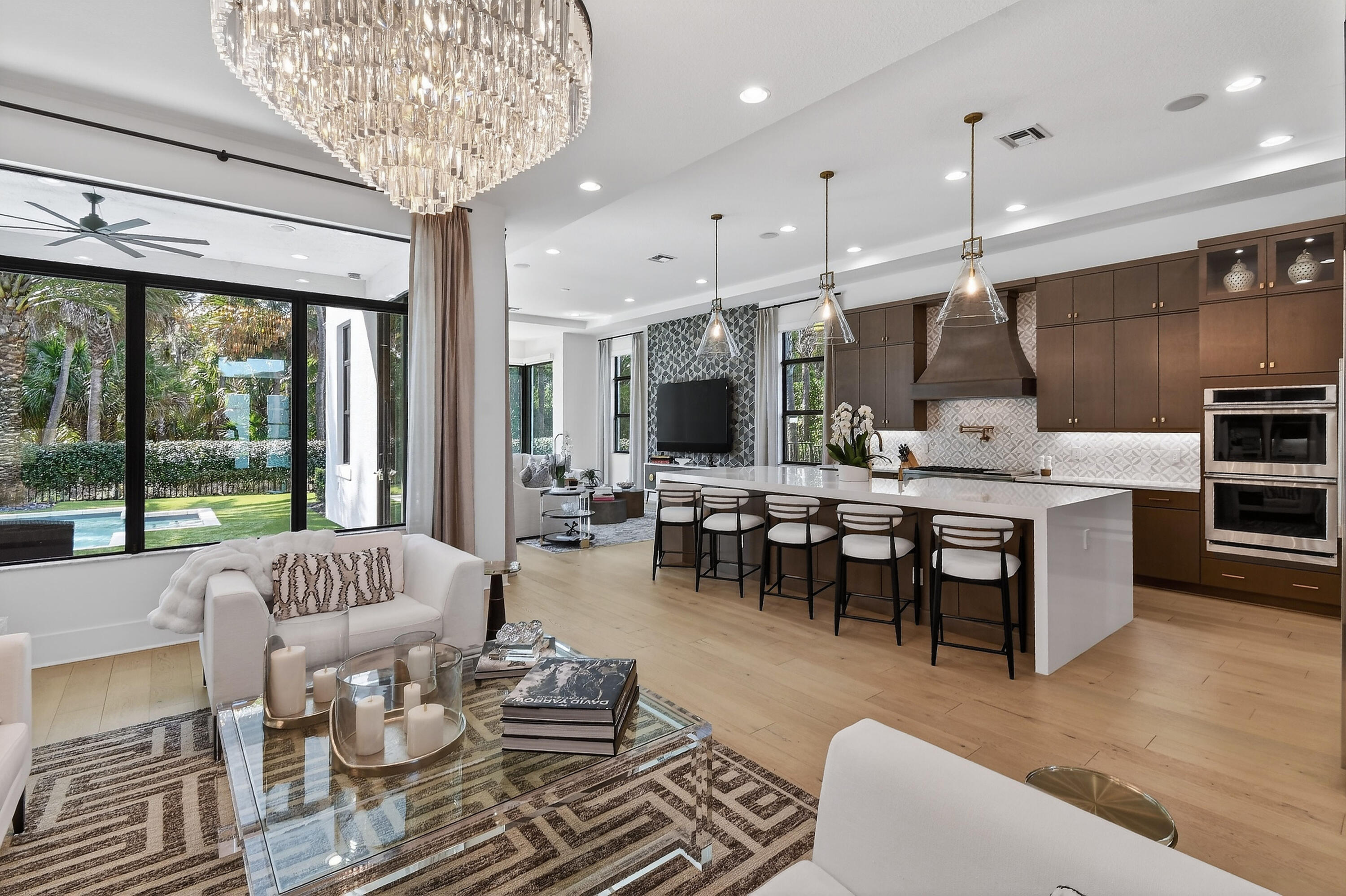 13590 Artisan Circle