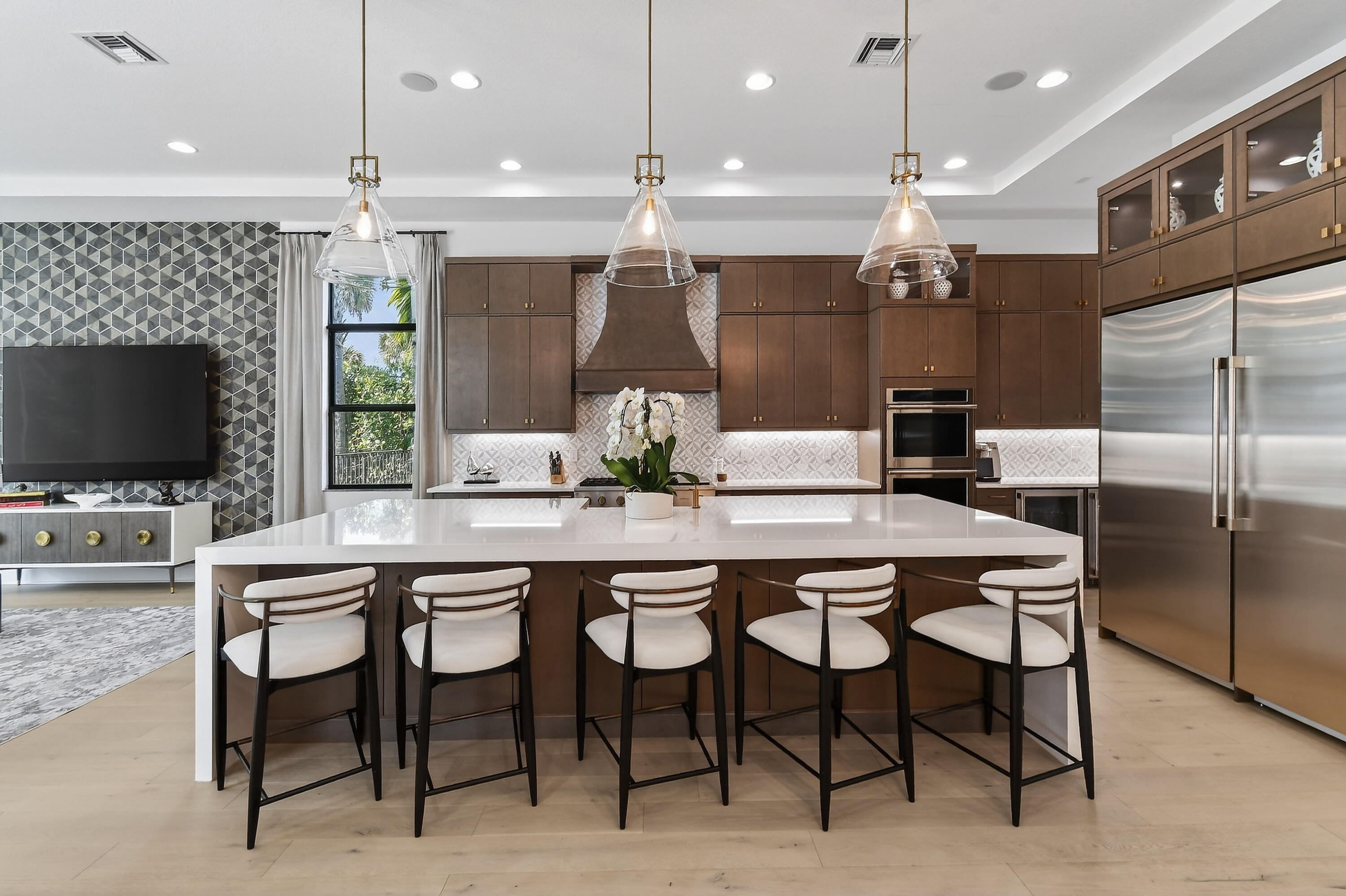 13590 Artisan Circle