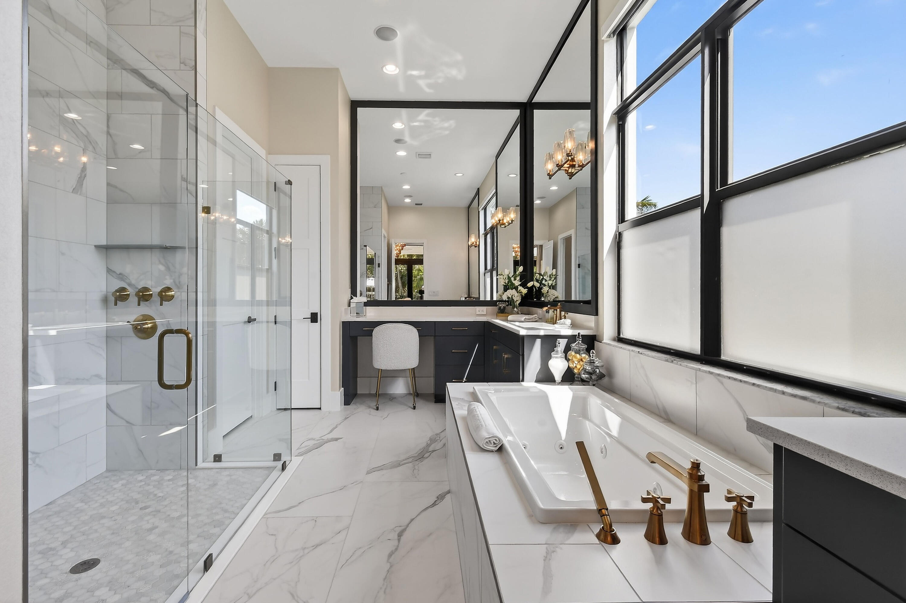 13590 Artisan Circle