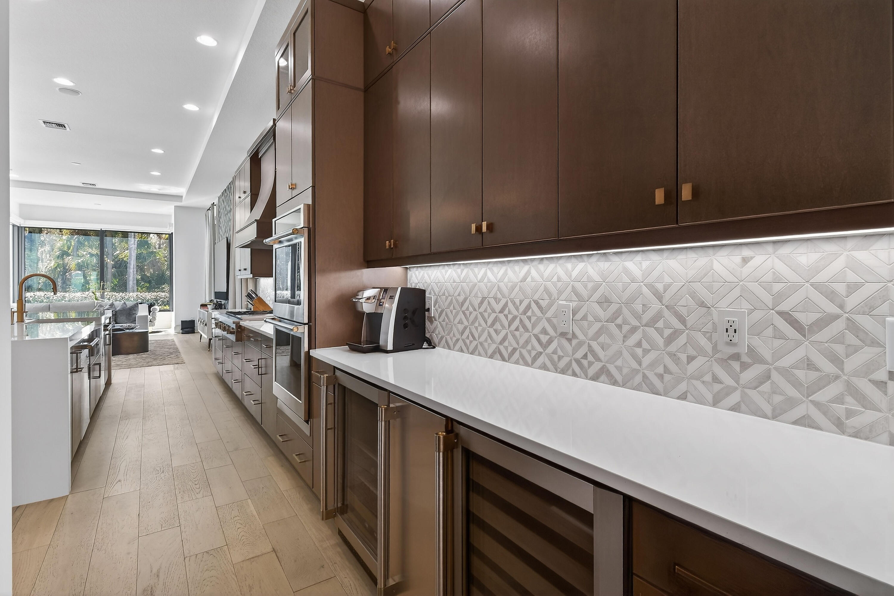 13590 Artisan Circle