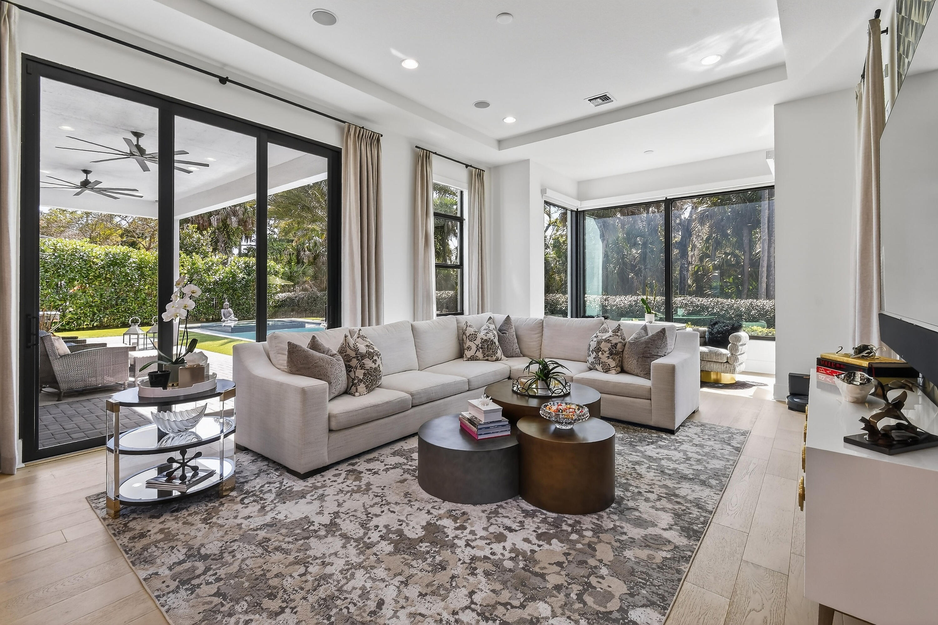 13590 Artisan Circle