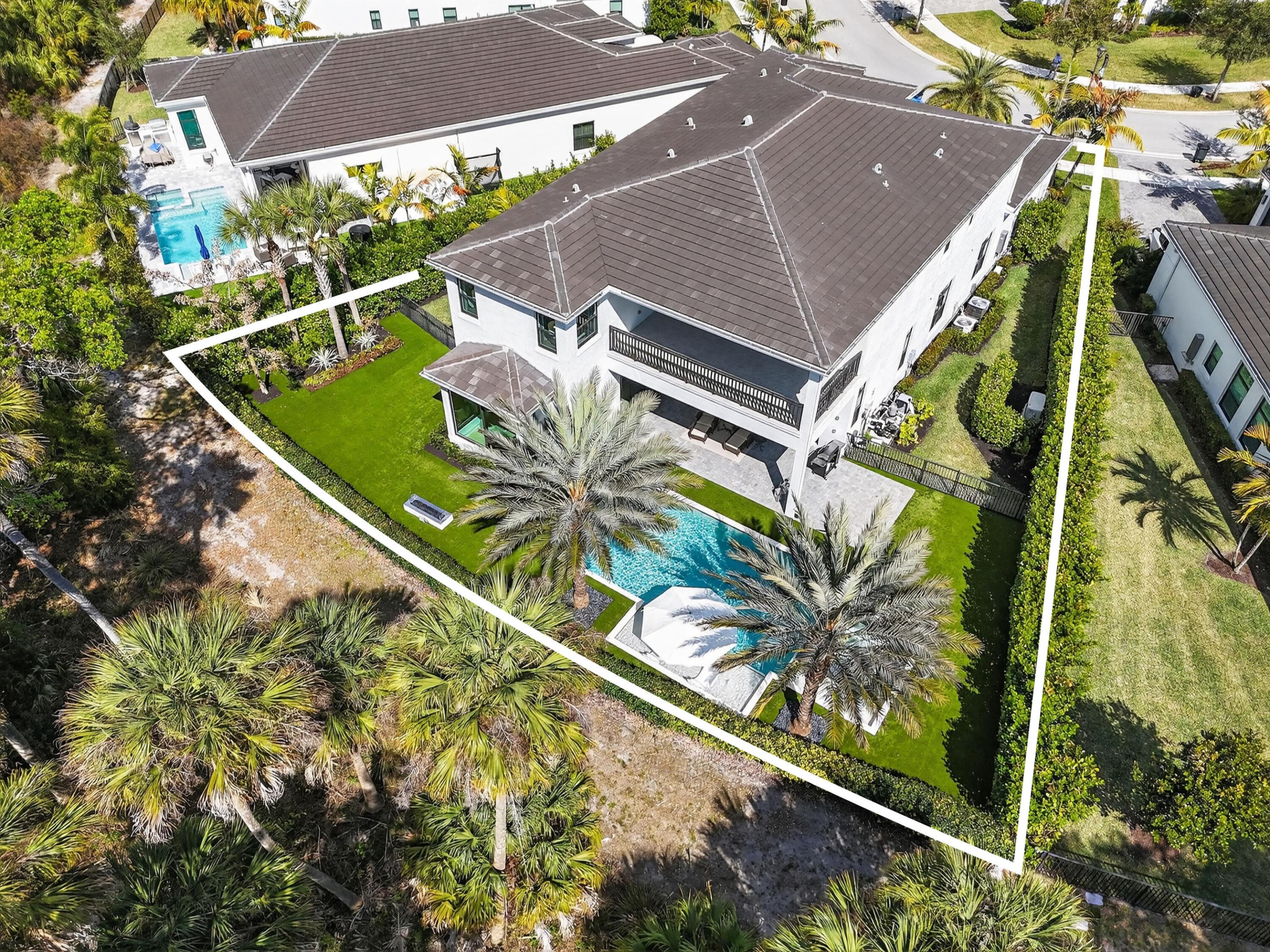 13590 Artisan Circle