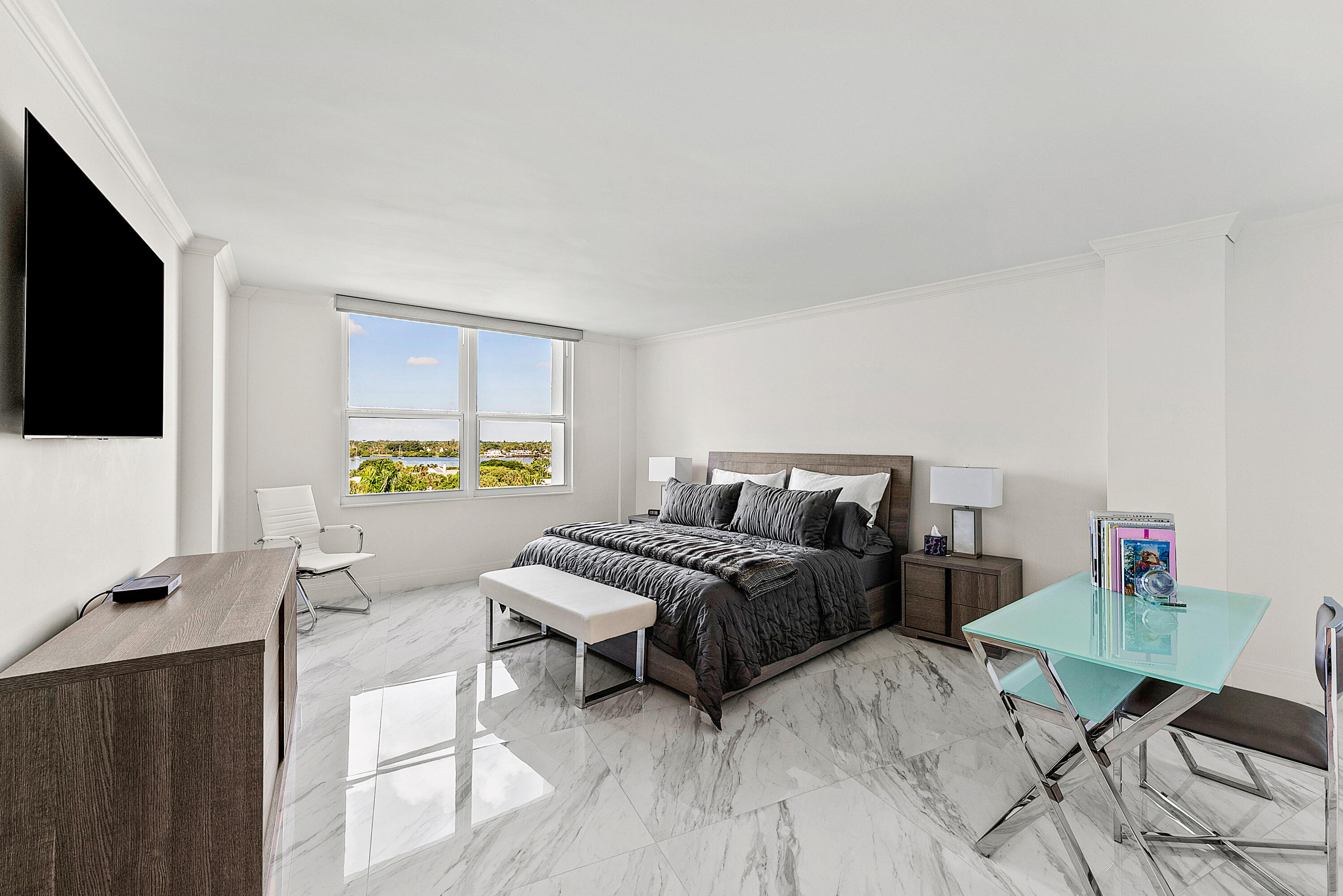 2295 S Ocean Boulevard 714