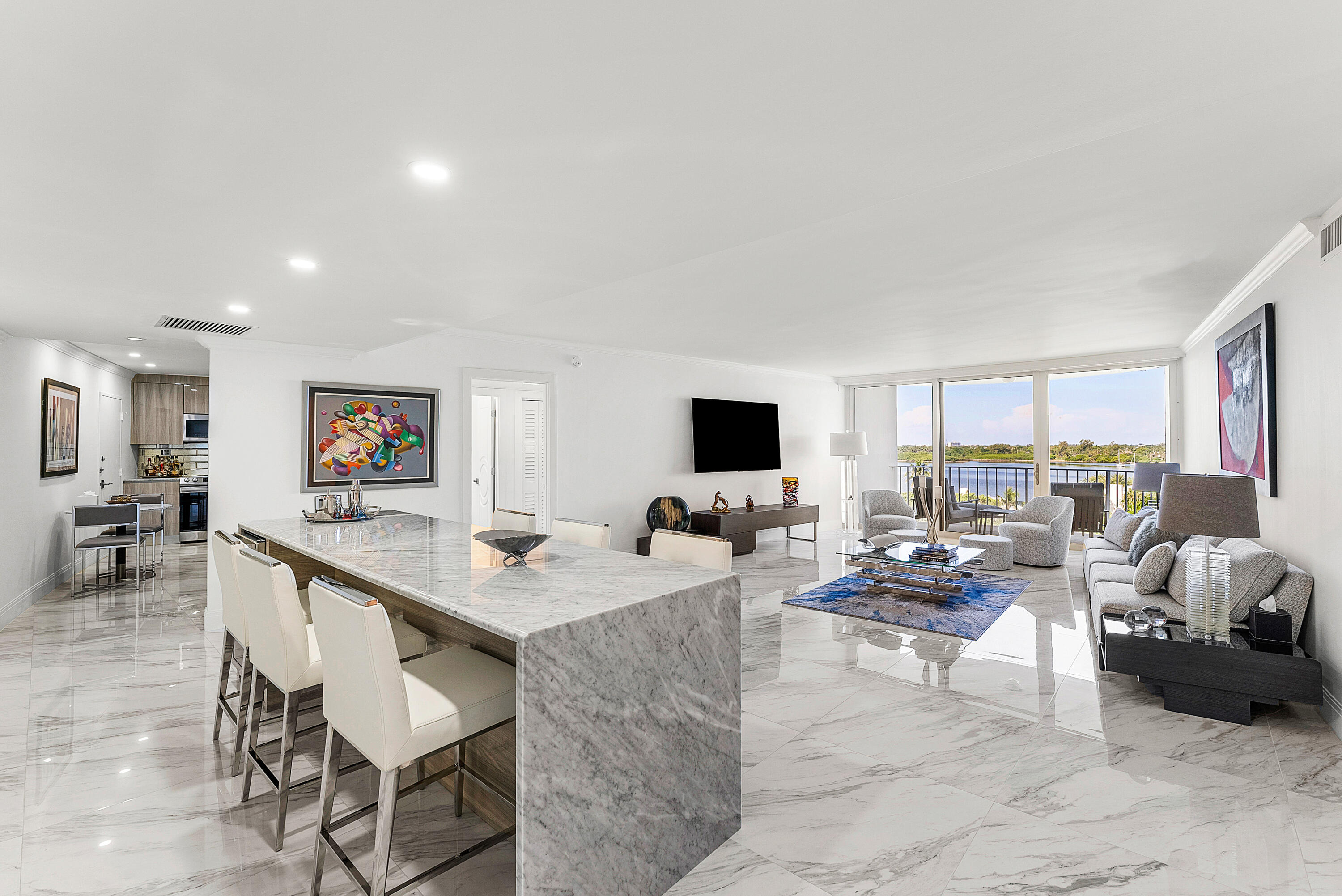 2295 S Ocean Boulevard 714