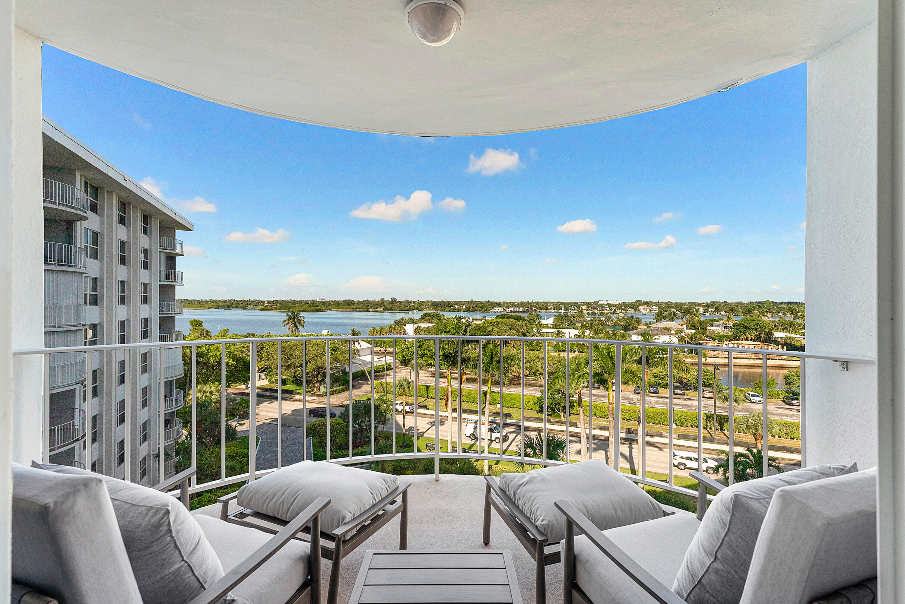 2295 S Ocean Boulevard 714