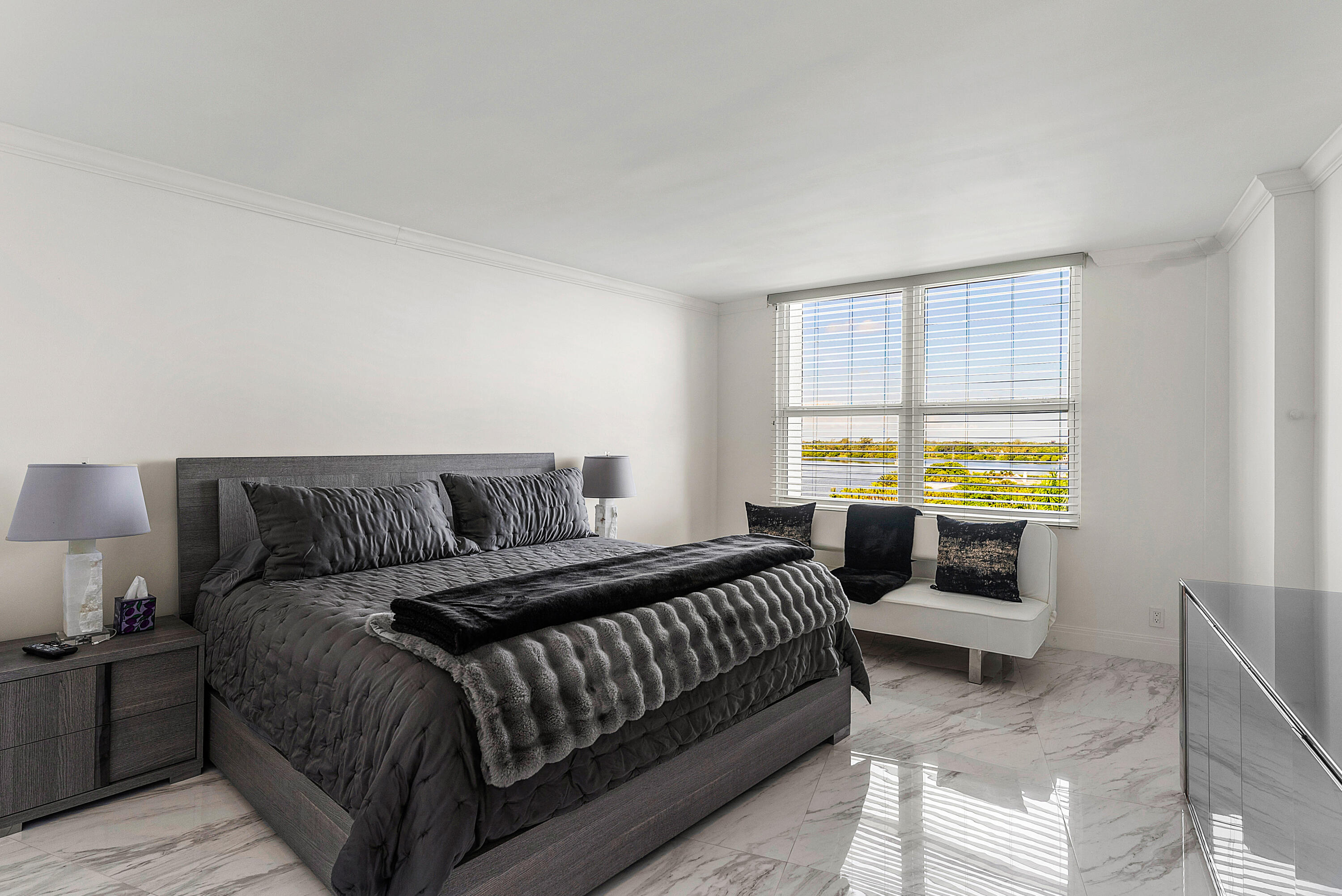 2295 S Ocean Boulevard 714