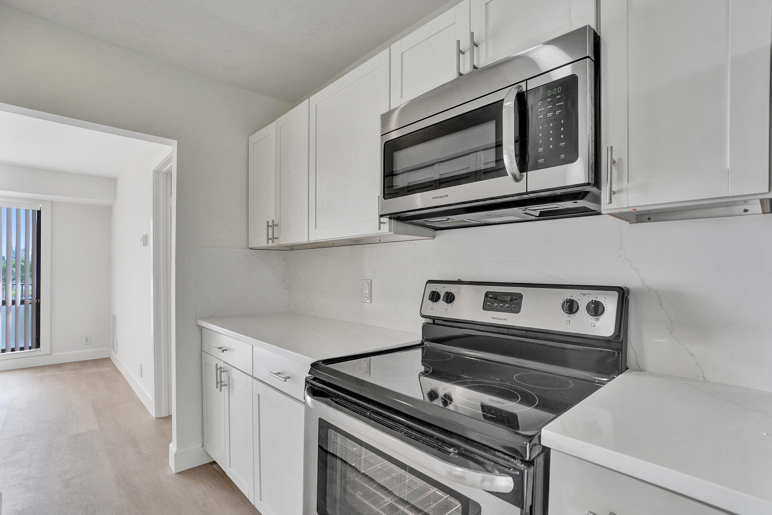 1040 Homewood Boulevard L202