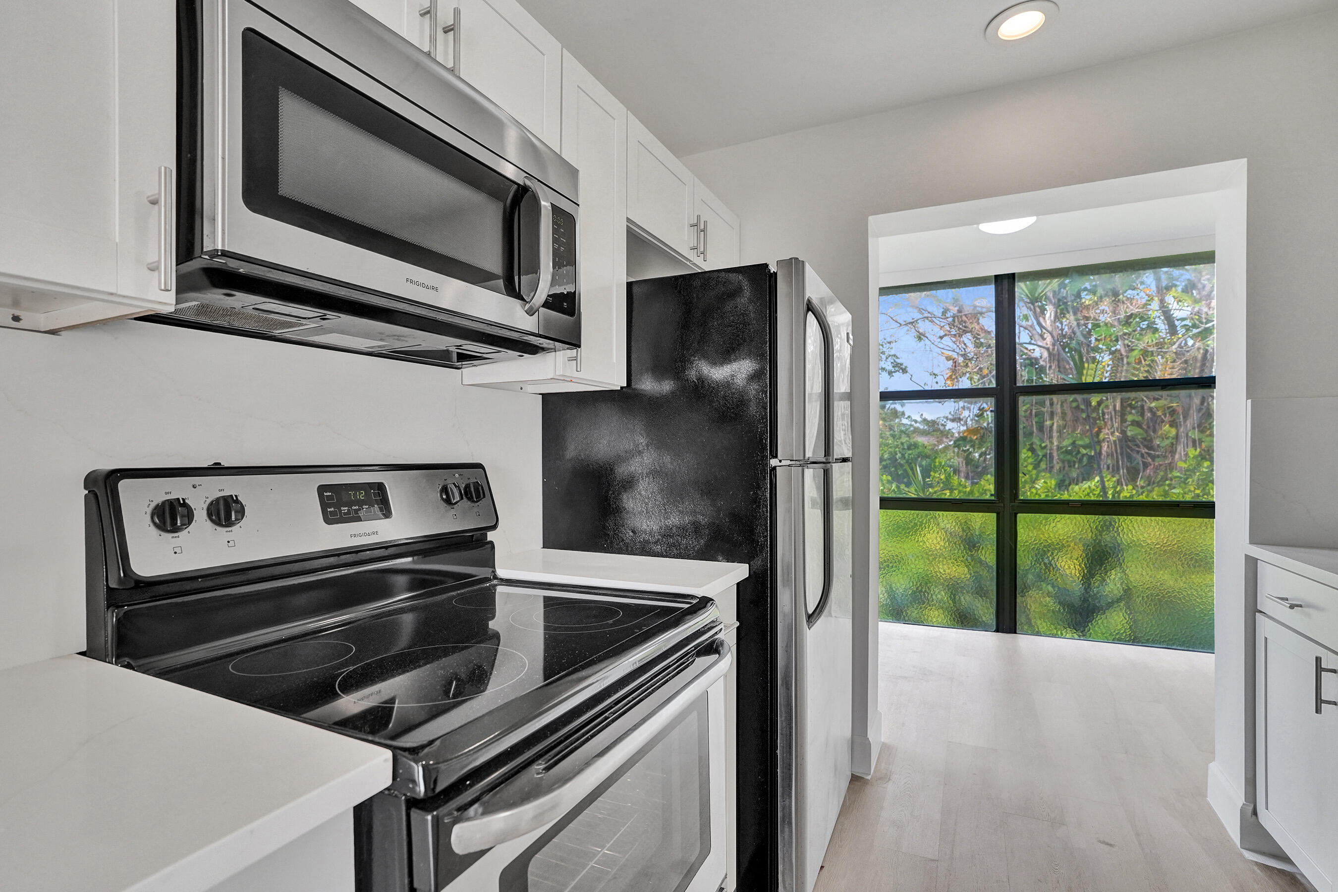 1040 Homewood Boulevard L202