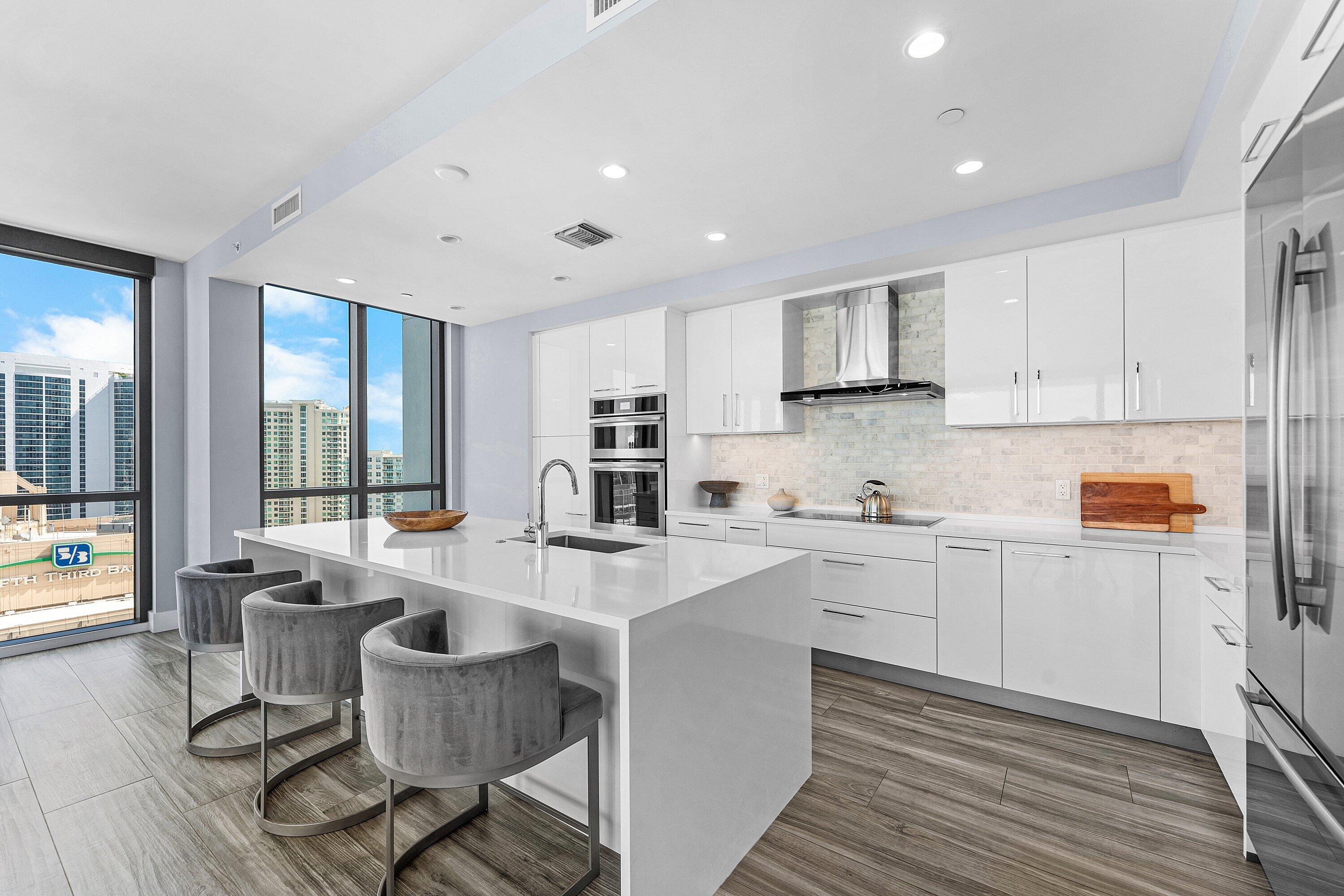 100 E Las Olas Boulevard 3001