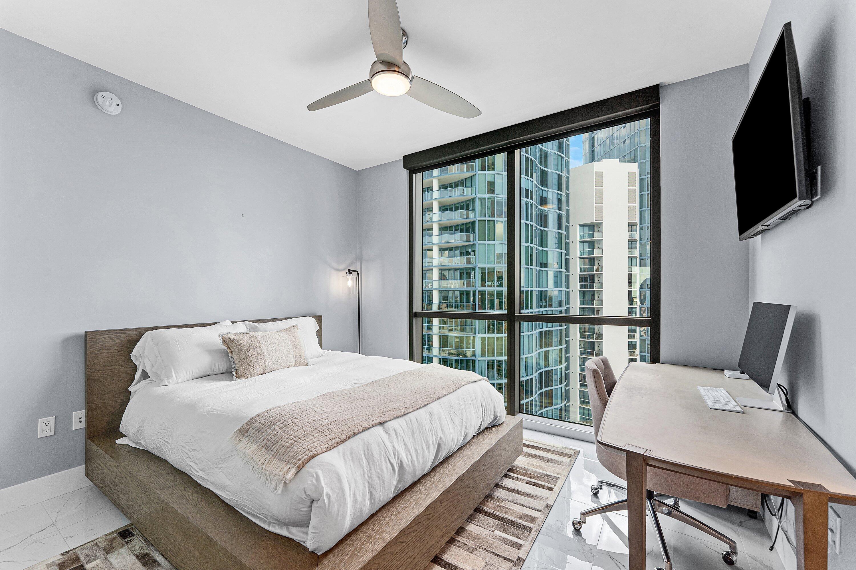 100 E Las Olas Boulevard 3001