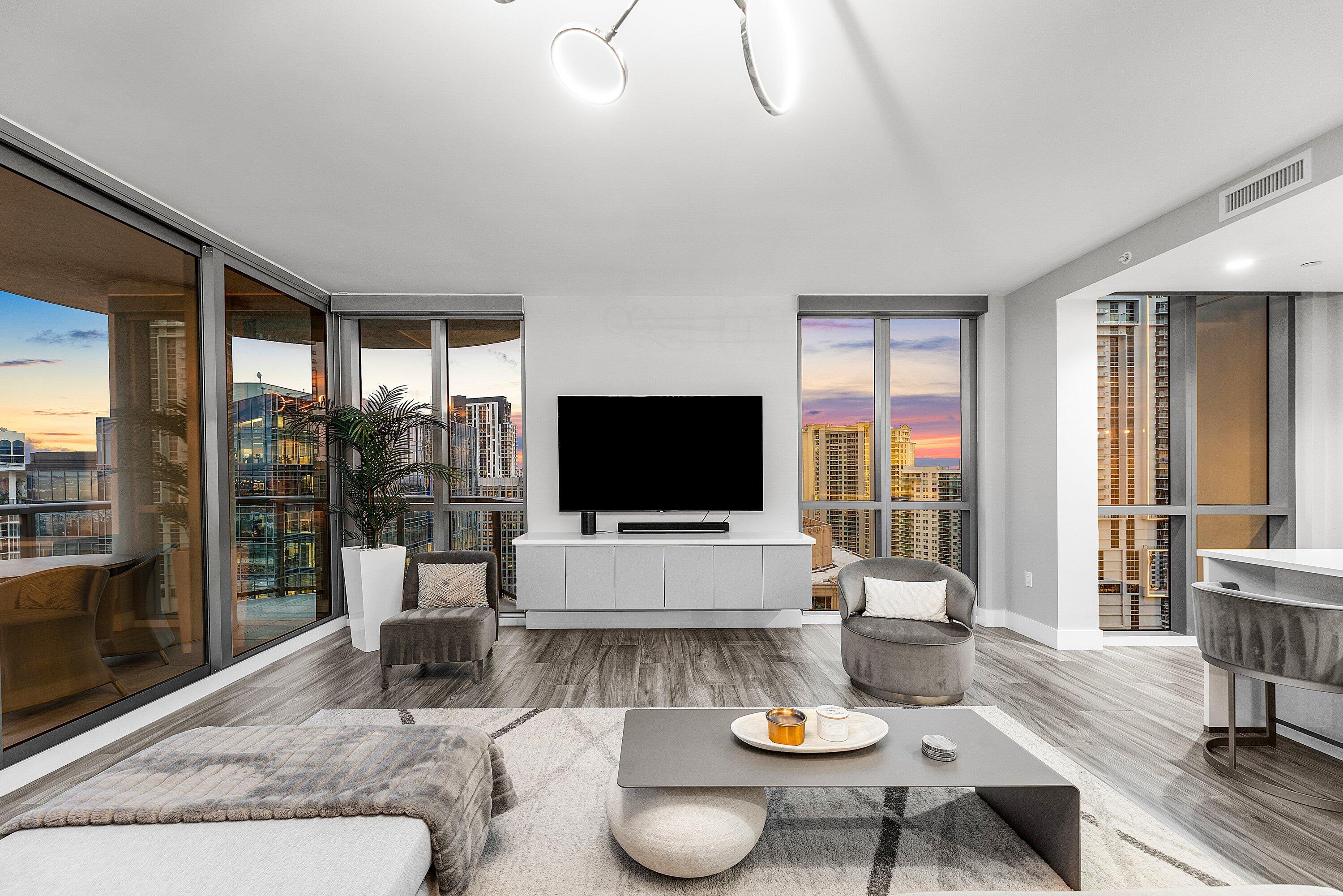 100 E Las Olas Boulevard 3001