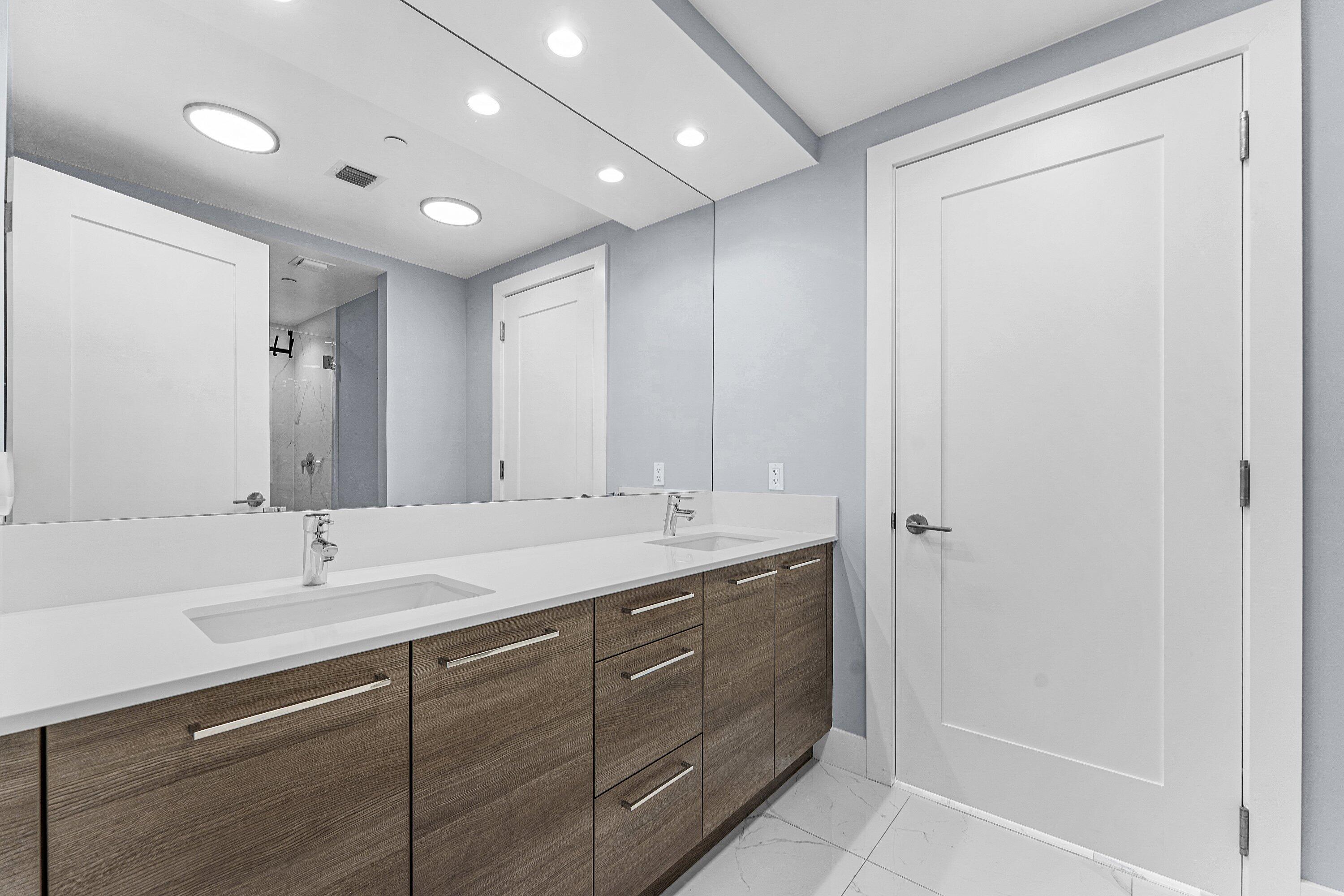 100 E Las Olas Boulevard 3001