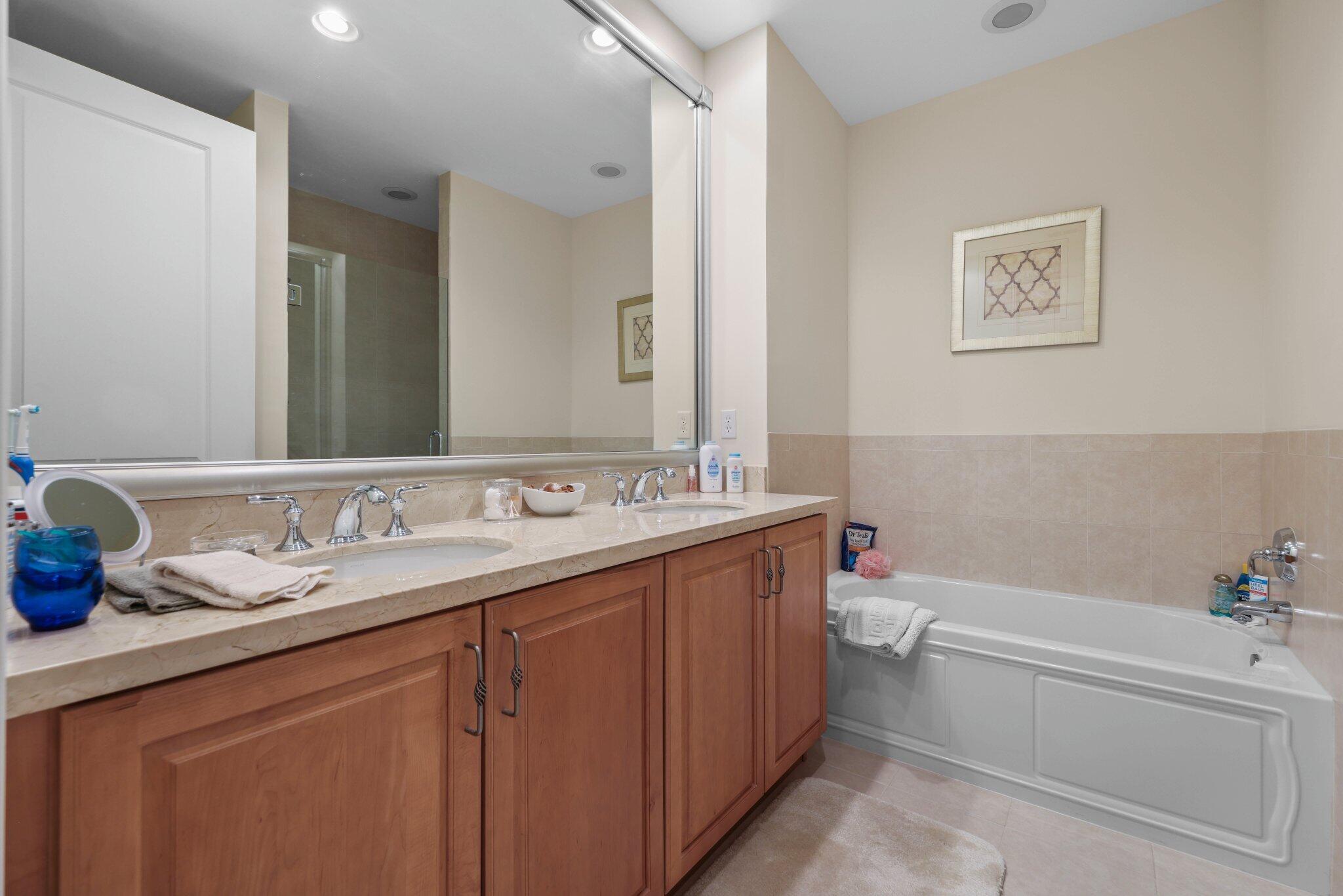 226 N Latitude Circle 203