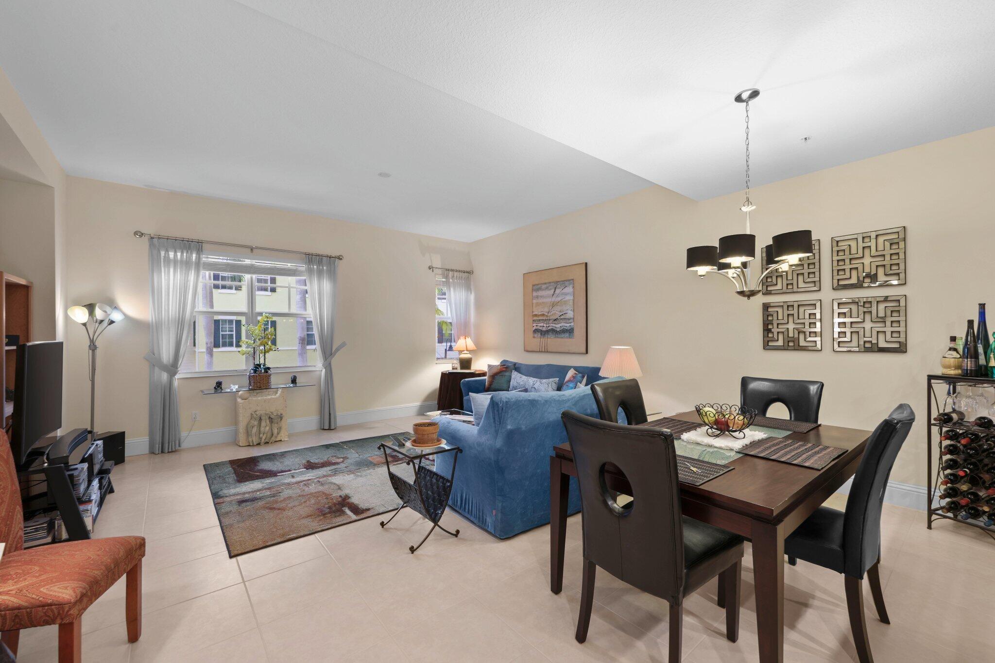 226 N Latitude Circle 203