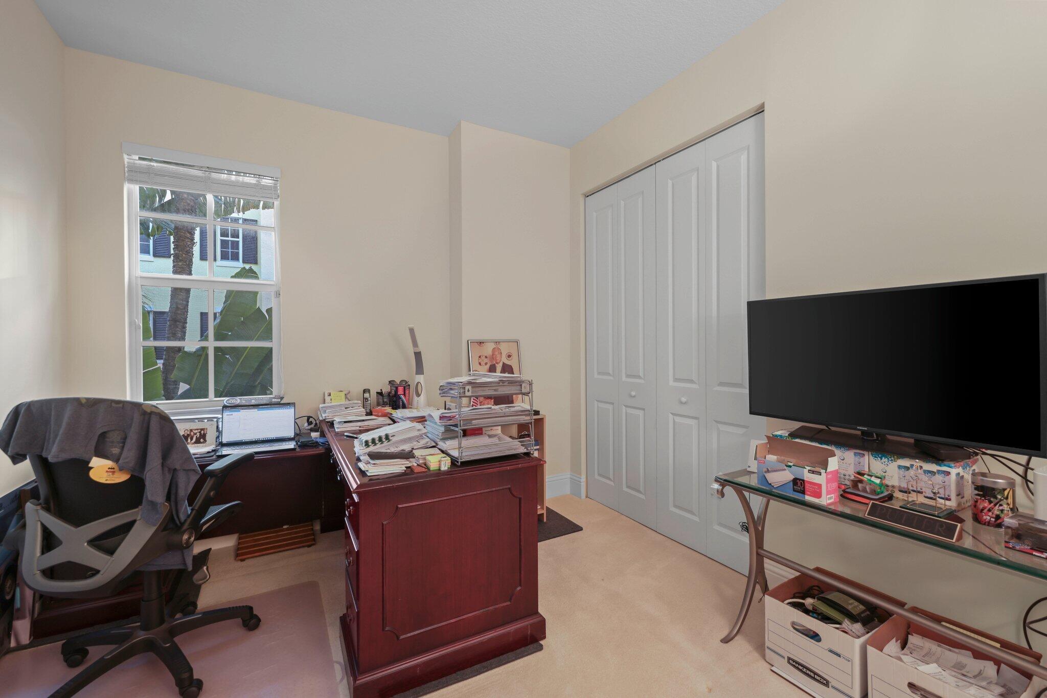 226 N Latitude Circle 203