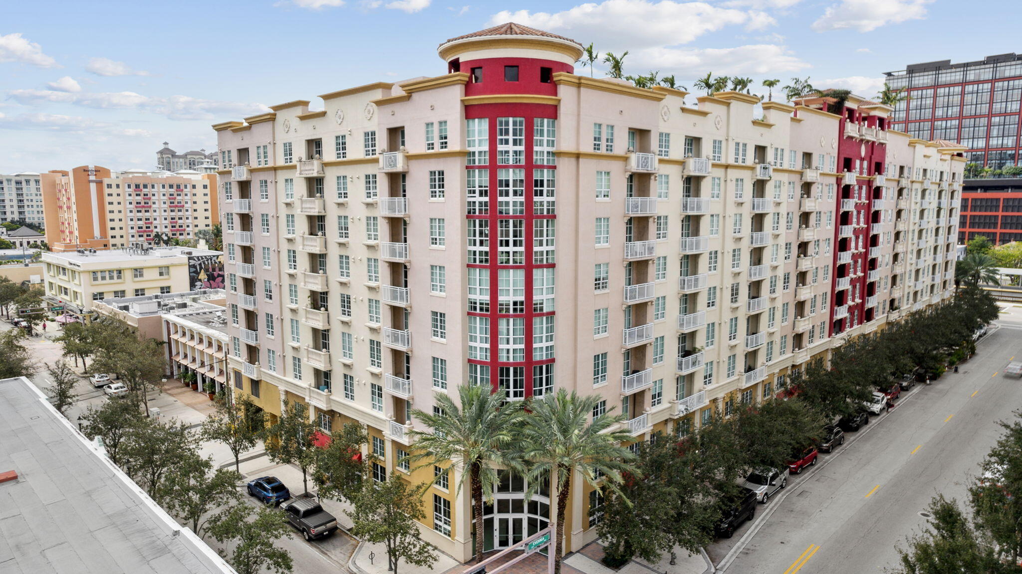 410 Evernia Street 414